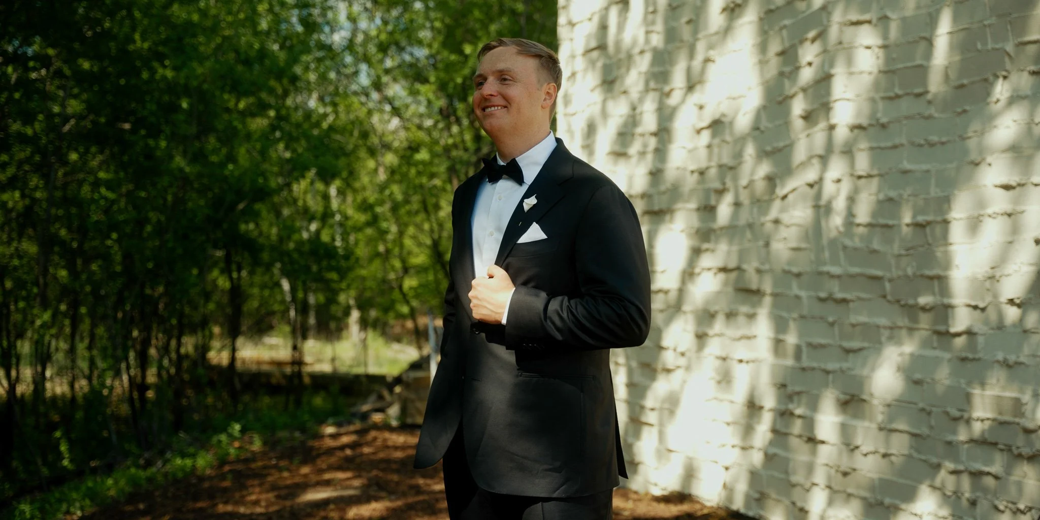 claire-matt-wedding-film-chaska-minnesota-bavaria-downs-woodland-glasshaus_03.jpg