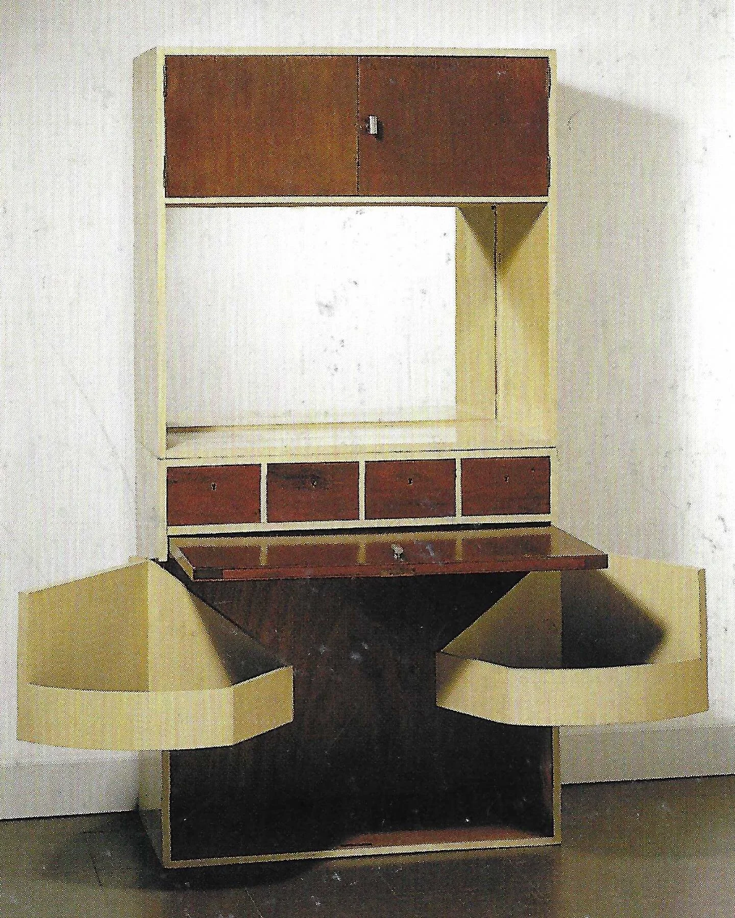 Dressing table unit, painted wood and mahogany veneer, Esprit Noveau pavillion, 1925.