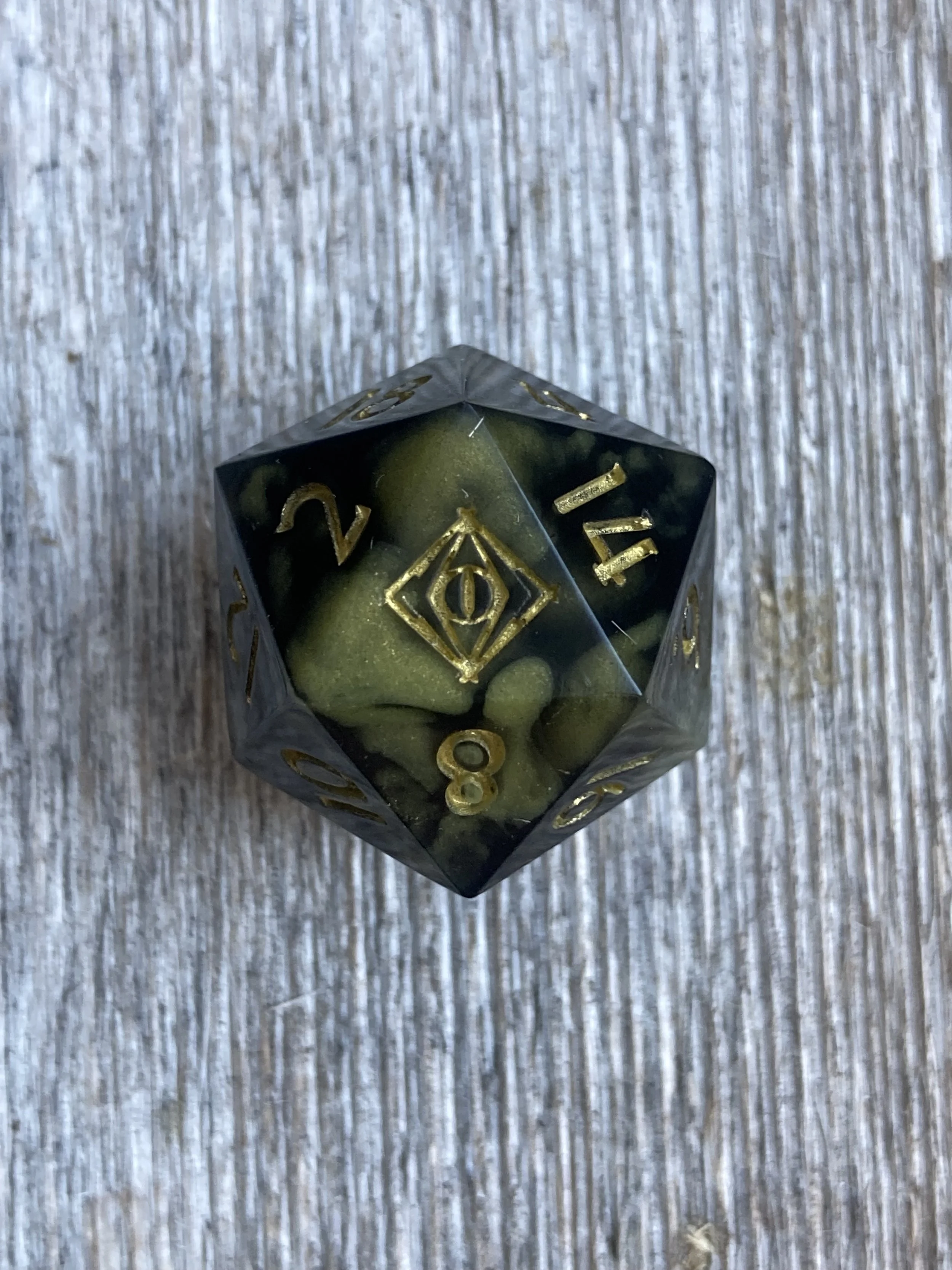 Molten Gold D20