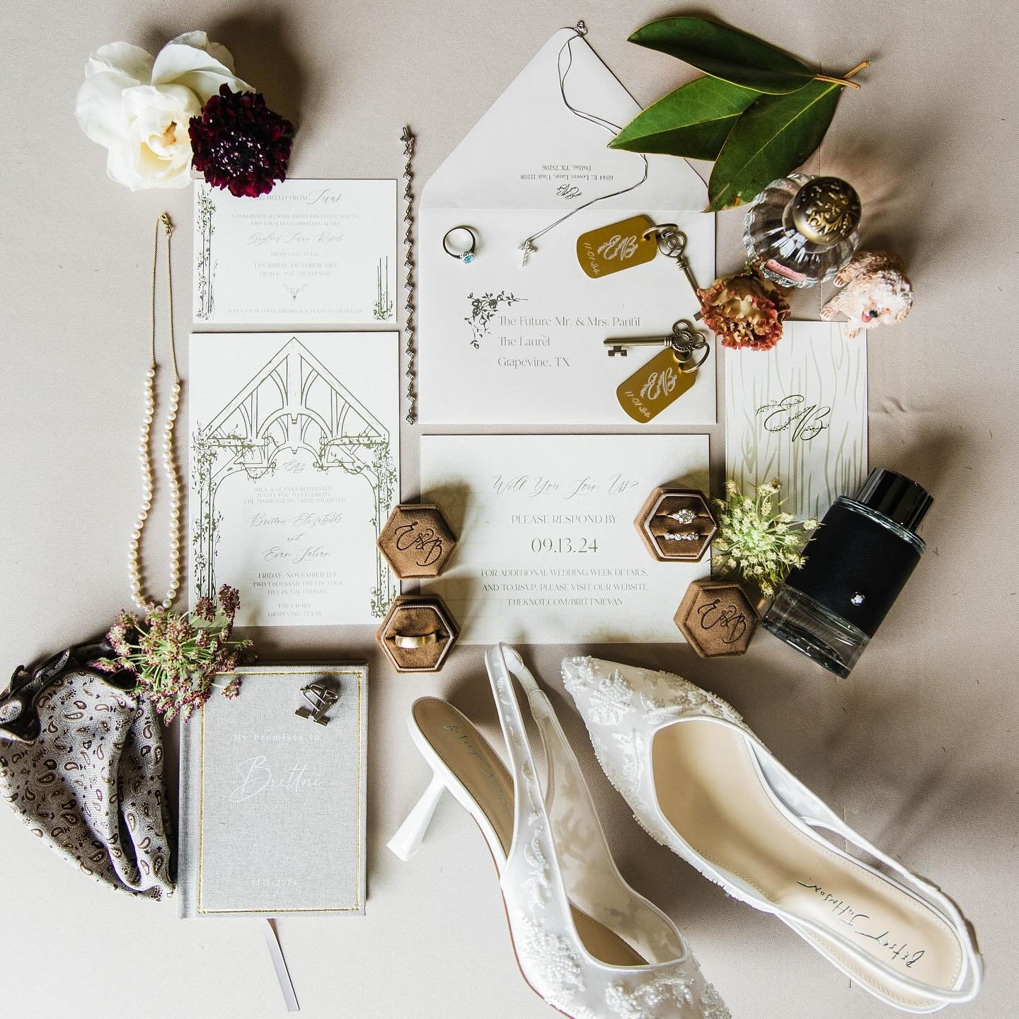 Trust me, we like to relive your day too 😍

B&amp;E were such an exceptional couple to work with and coming up with a custom monogram and venue line drawing was truly a (dare I say it in wedding planning???) FUN process to go through together! 

All