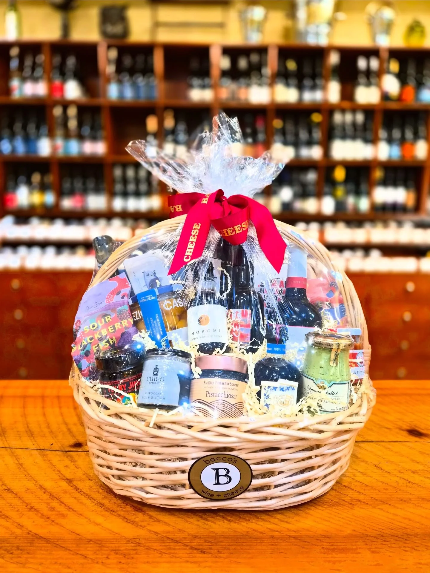 Just a friendly reminder that we make custom gift baskets! Just give us a call, tell us what you like, and we&rsquo;ll do the work. Easy as THAT. 🎉

#giftbasket #gift #giftidea #basket #boston #cheese #winegift #gifts