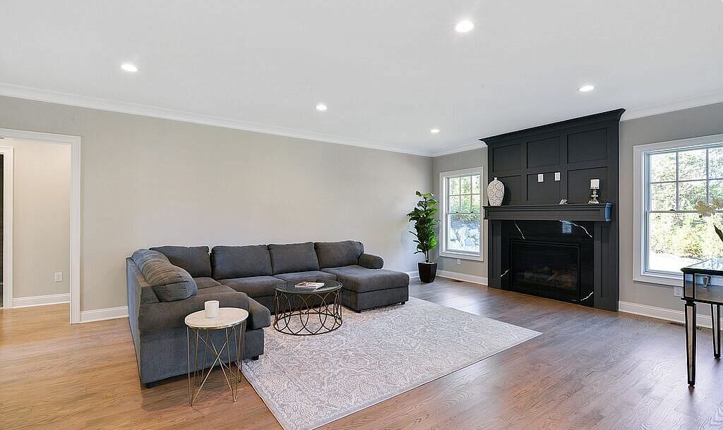 74-templar-way-10Mountain-View-Developments.jpg