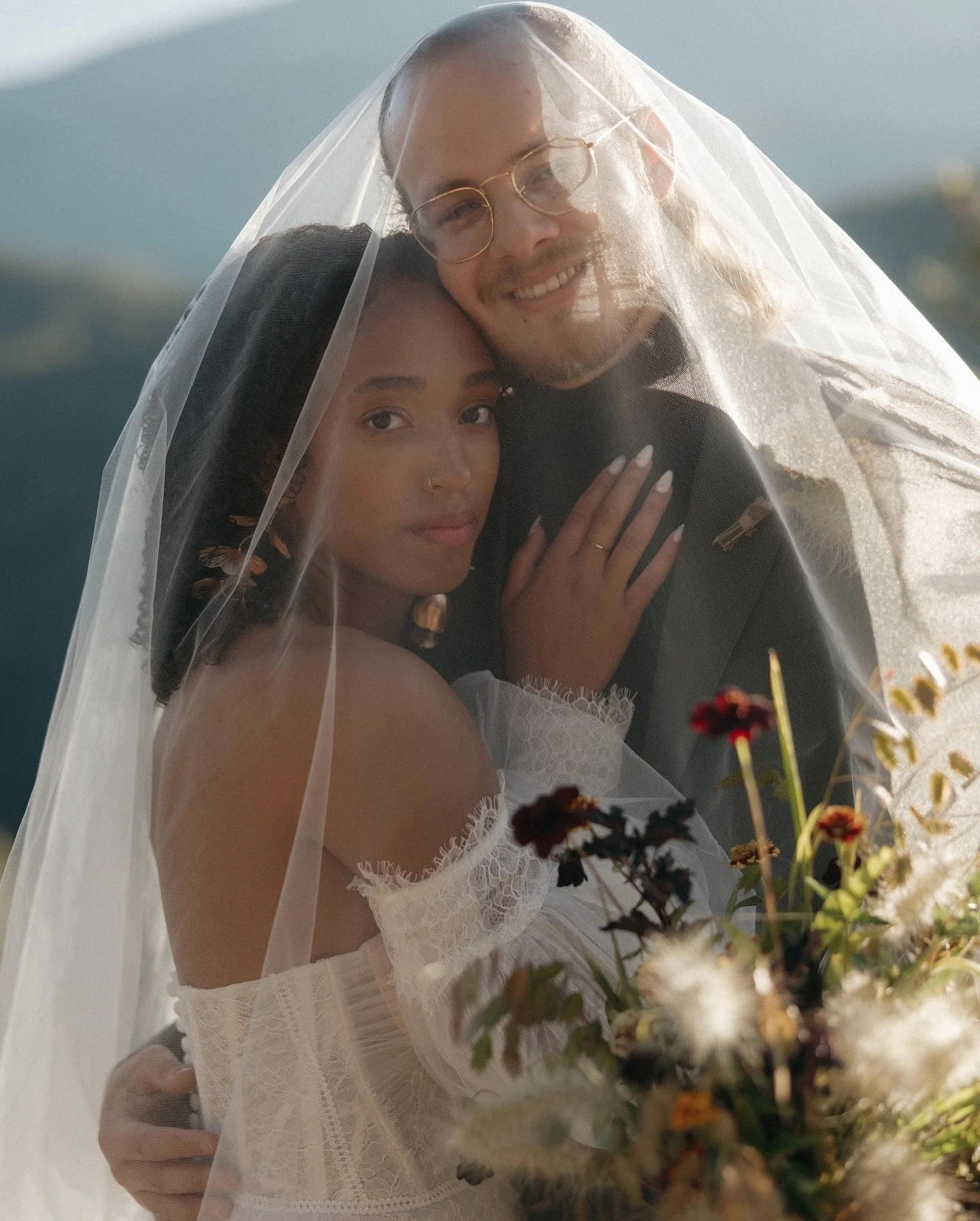 Looking back on a day full of love ✨ Conner &amp; Blake will forever hold a special place in my heart! Their day felt just as free-spirited as them, the vibes were high and the families' connection was so beautiful to witness.

 They're coming up on 