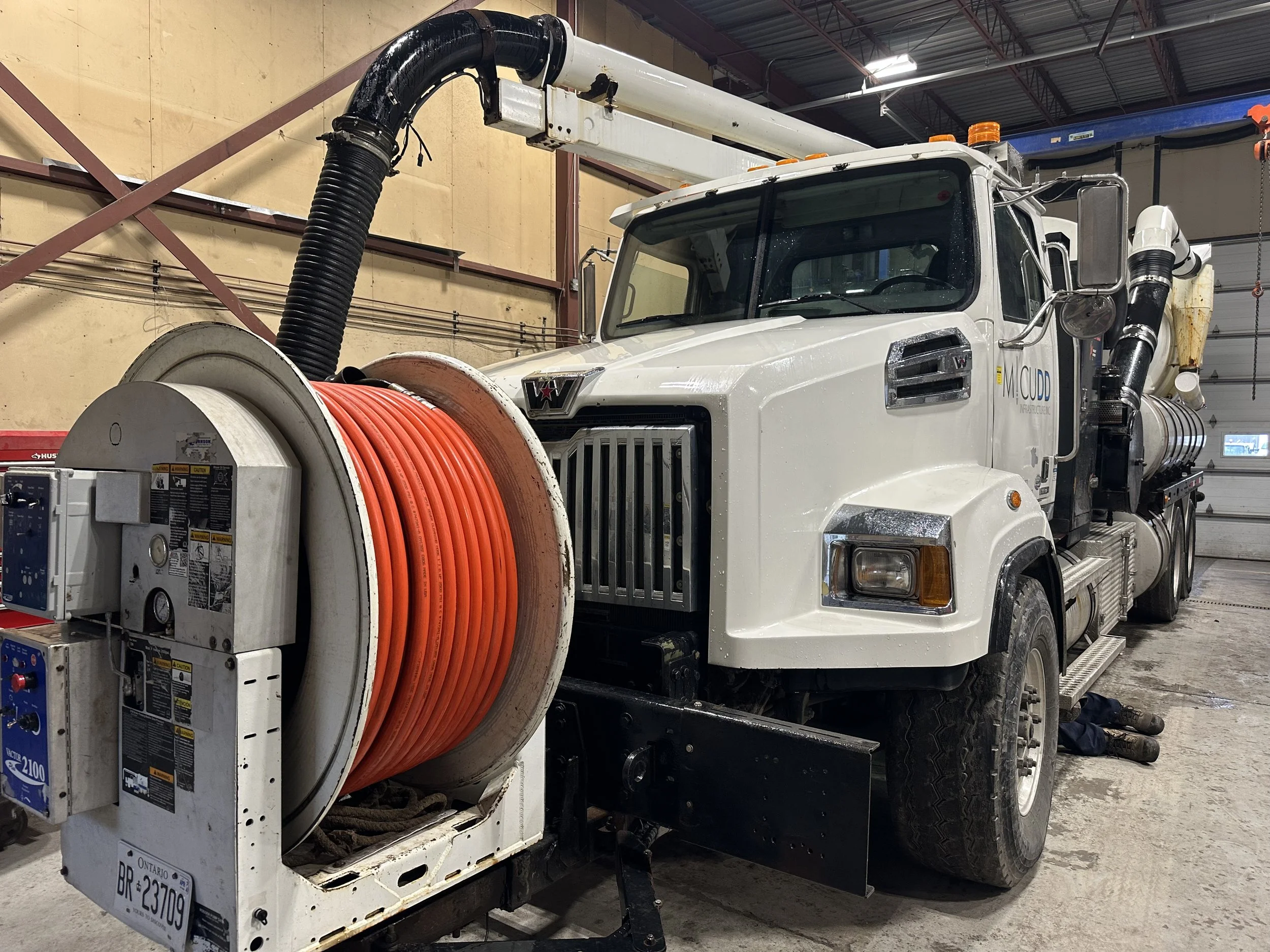 2013 vactor 2100 plus 