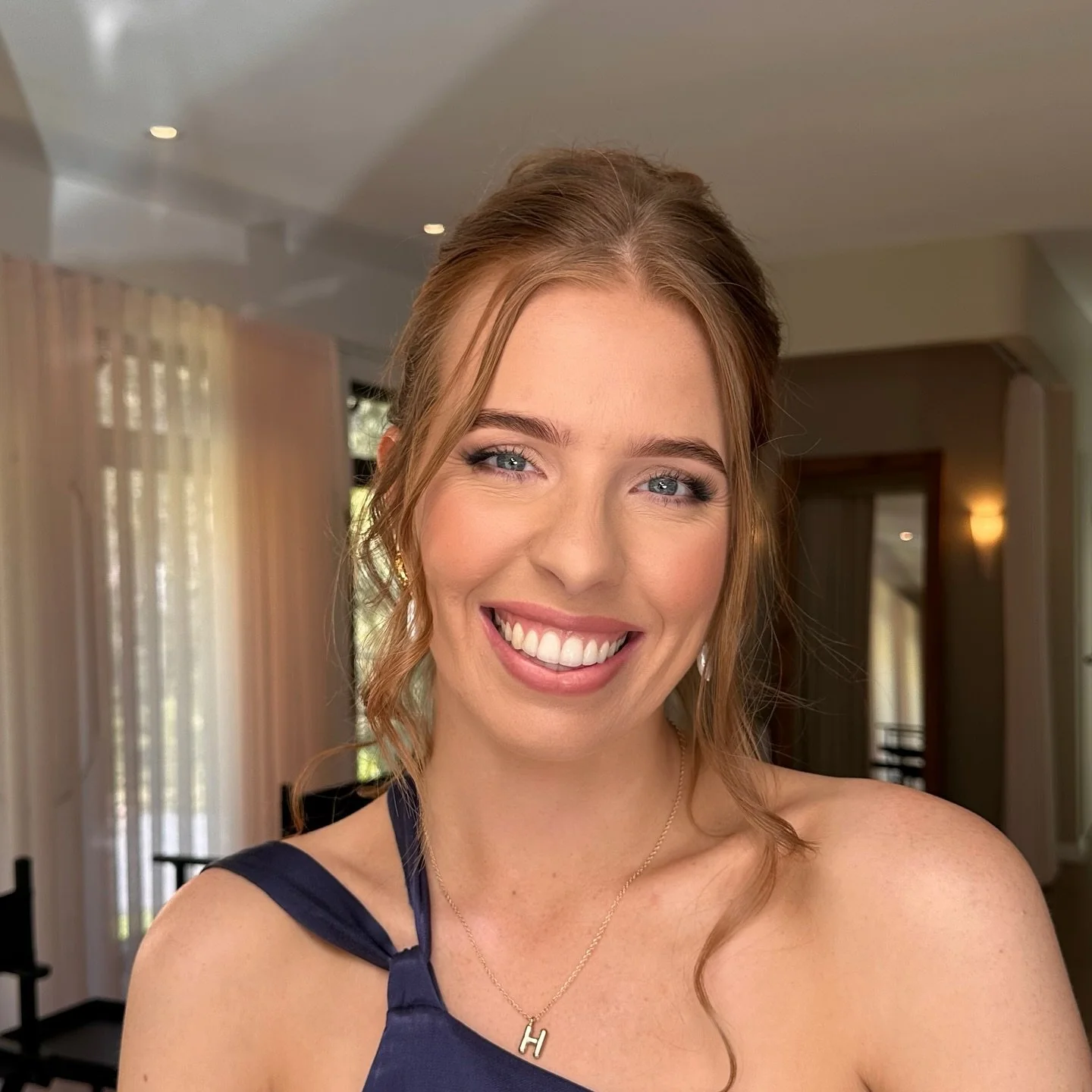 The most beautiful wedding location @thejacksonranch_ glamming the family for a special wedding #sisterofthegroom 
#hair @beachcomber_hairsalon 
#makeup @facebeautique.official 
#location @thejacksonranch_