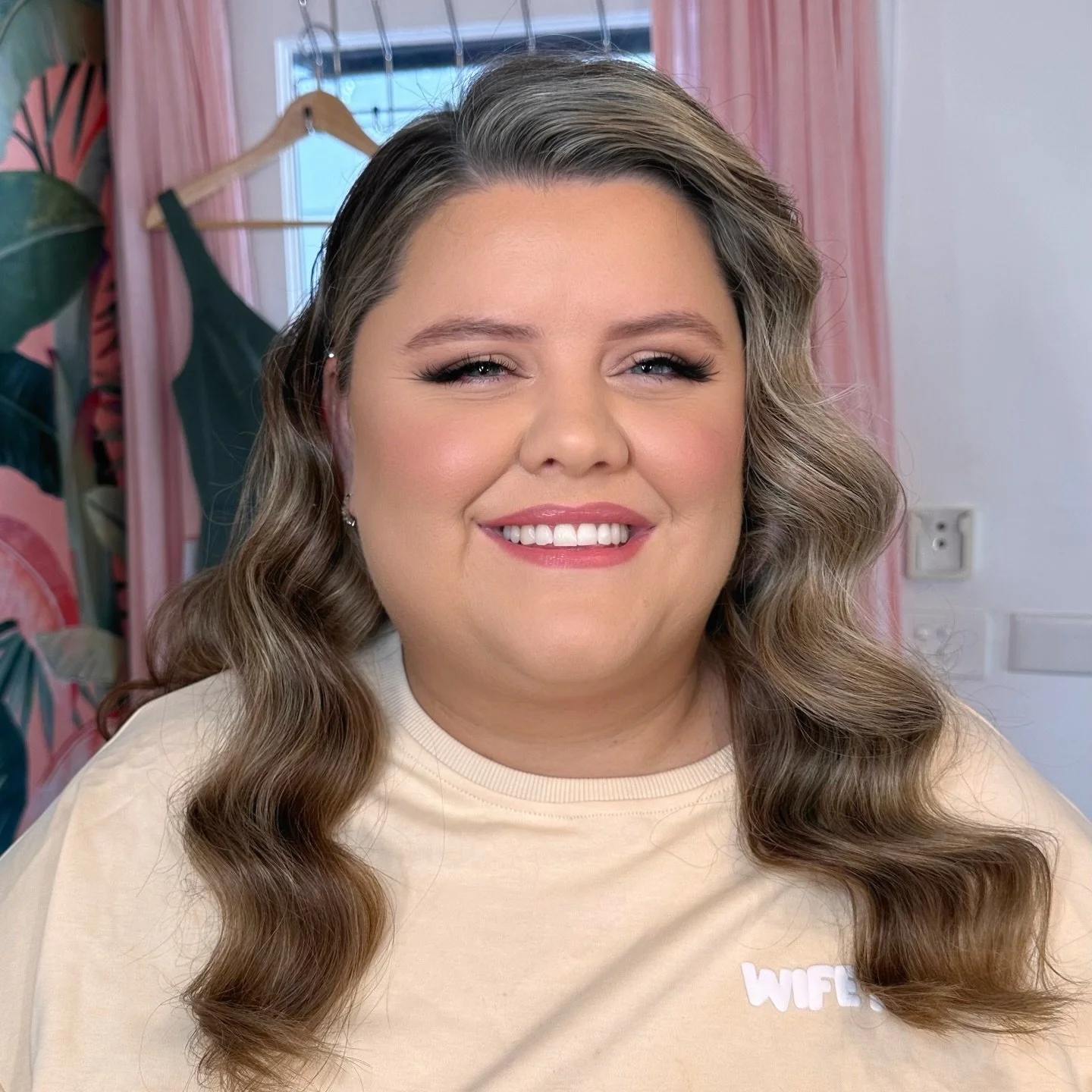 Glam team on going for this beautiful bride on her special morning 🤍

Bridal enquires please visit our website facebeautique.com.au for 2026 / 2027

#location @thecovejervisbay 
#makeup @facebeautique.official 
#hair @bridesbyceleste