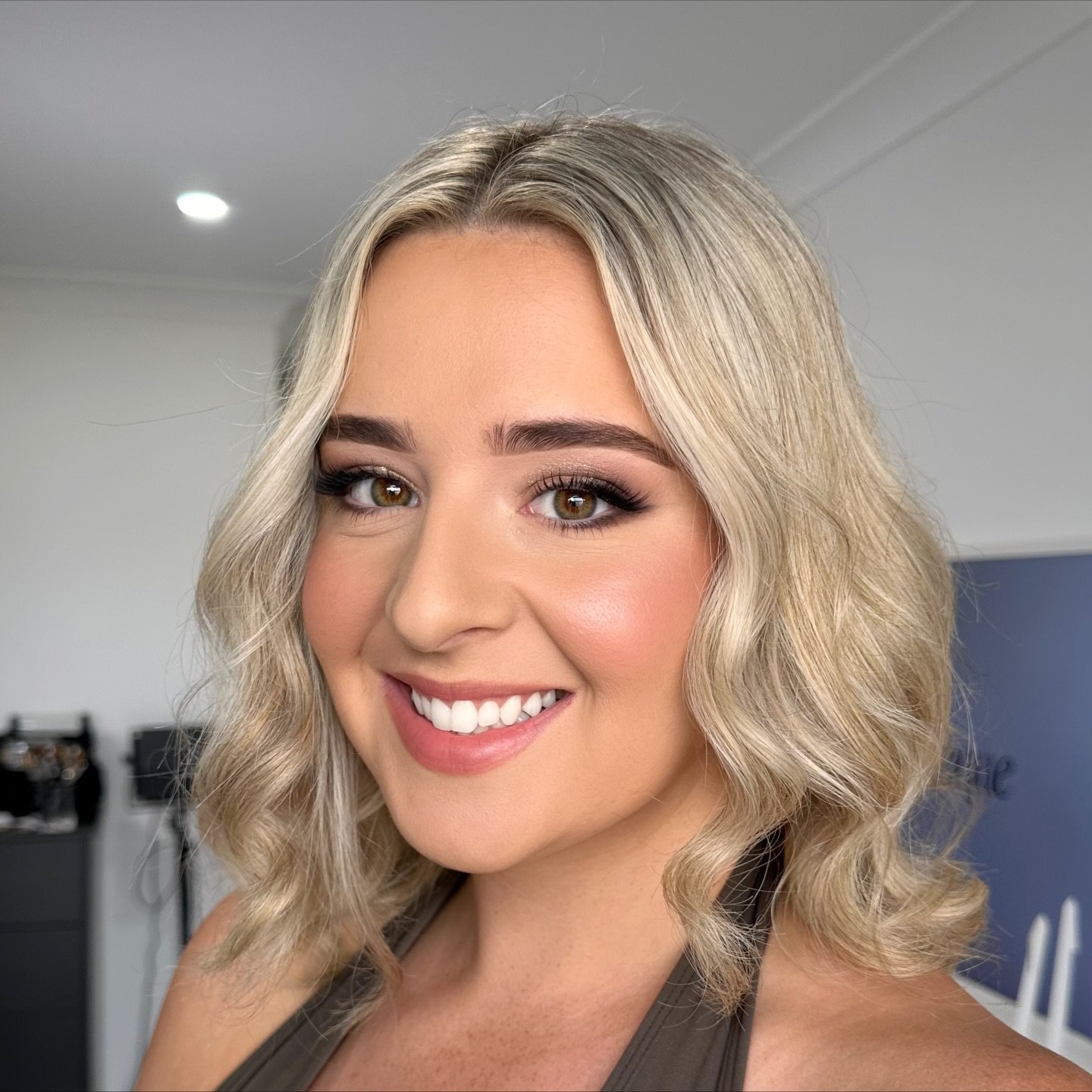 I know I shouldn&rsquo;t have favourite clients&hellip; but @emilykateadams might just be one of them. And that face for glam? I&rsquo;m sorry 🥹🤌🏼 it&rsquo;s literal art. 🫶🏼🤌🏼🤍