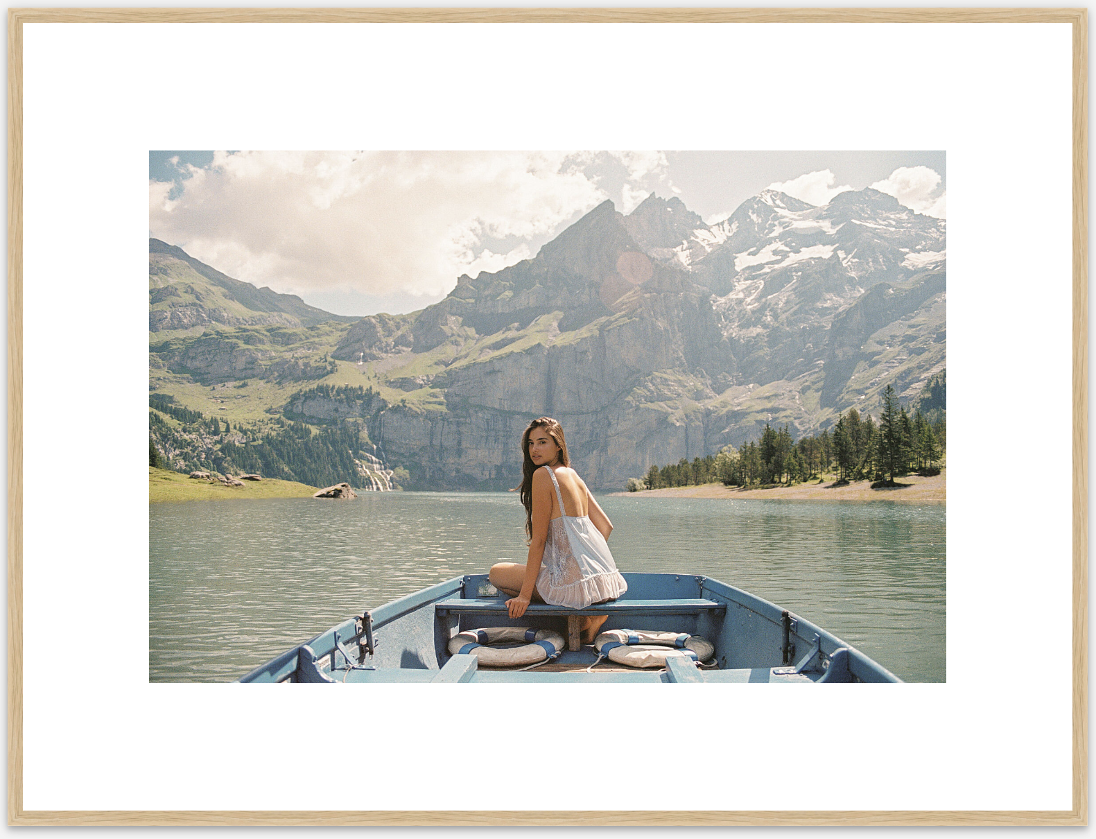 Boat Day Medium Oak.png