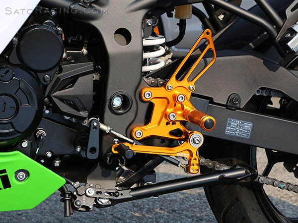 RearSets_Ninja250SL_fitL1_GD_reverseshift.jpg