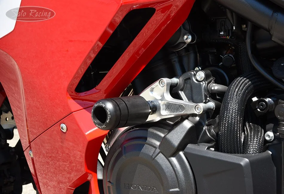 H-CBR524ES_fitL2.jpg