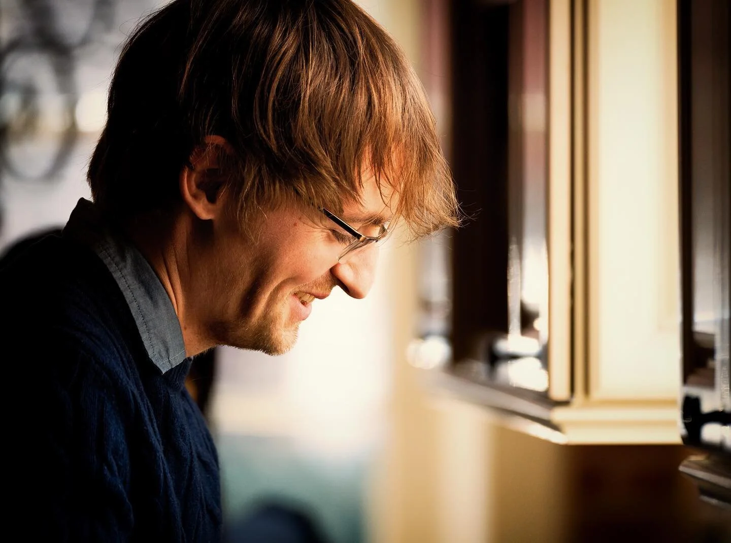 Don&rsquo;t think I&rsquo;ve ever seen anyone this happy while washing dishes before...