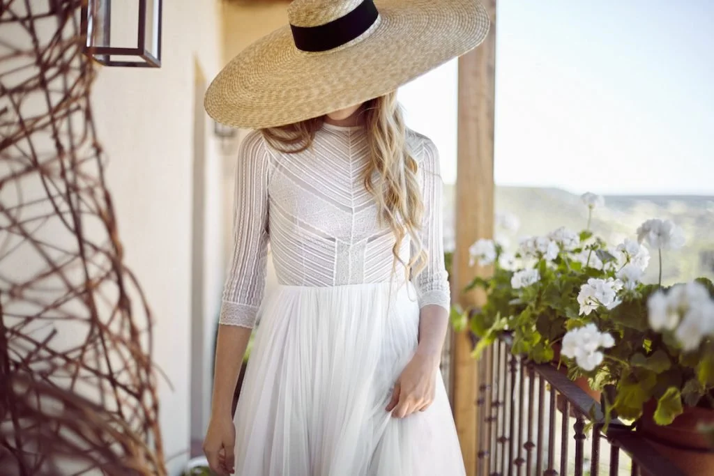 SOMBREROS PARA NOVIA: EL ACCESORIO MUST PARA LAS ALTERNATIVAS