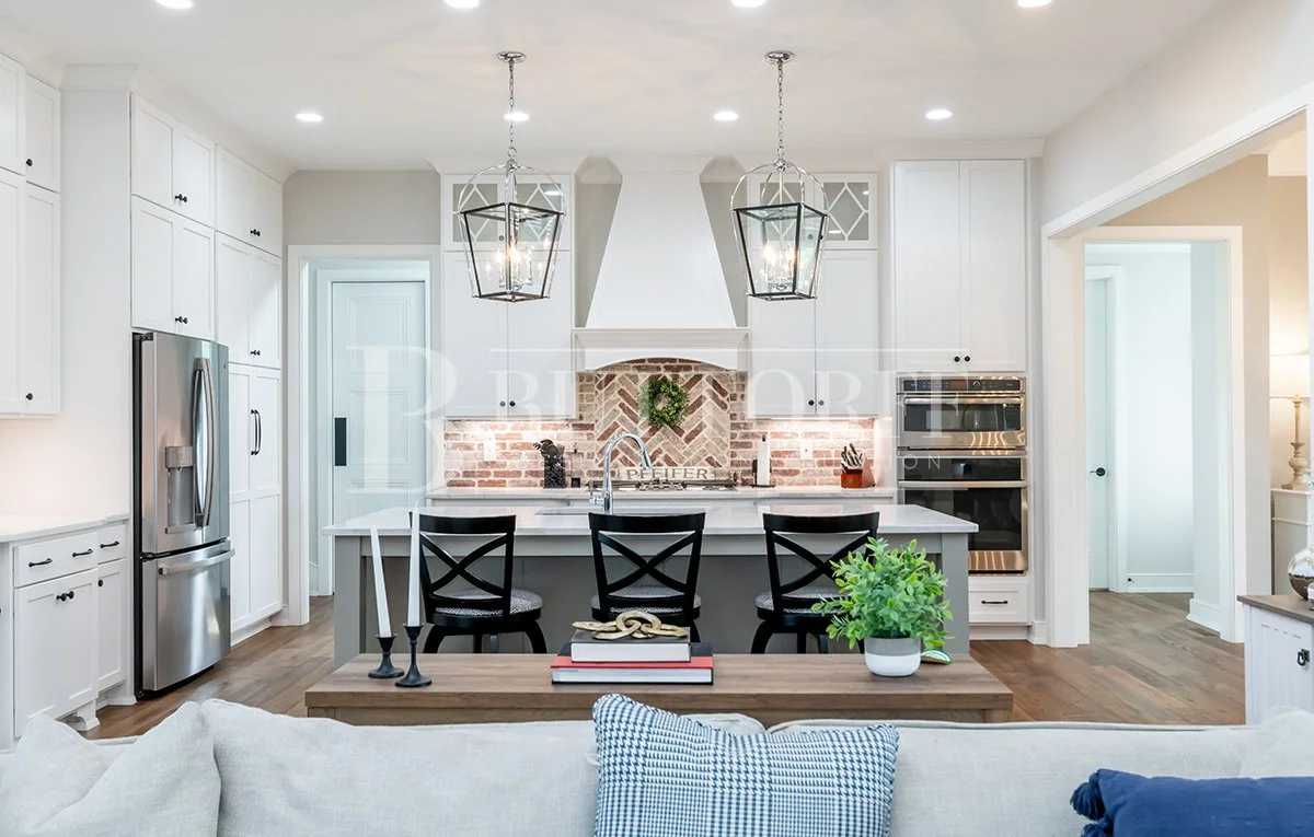  Custom Homes 