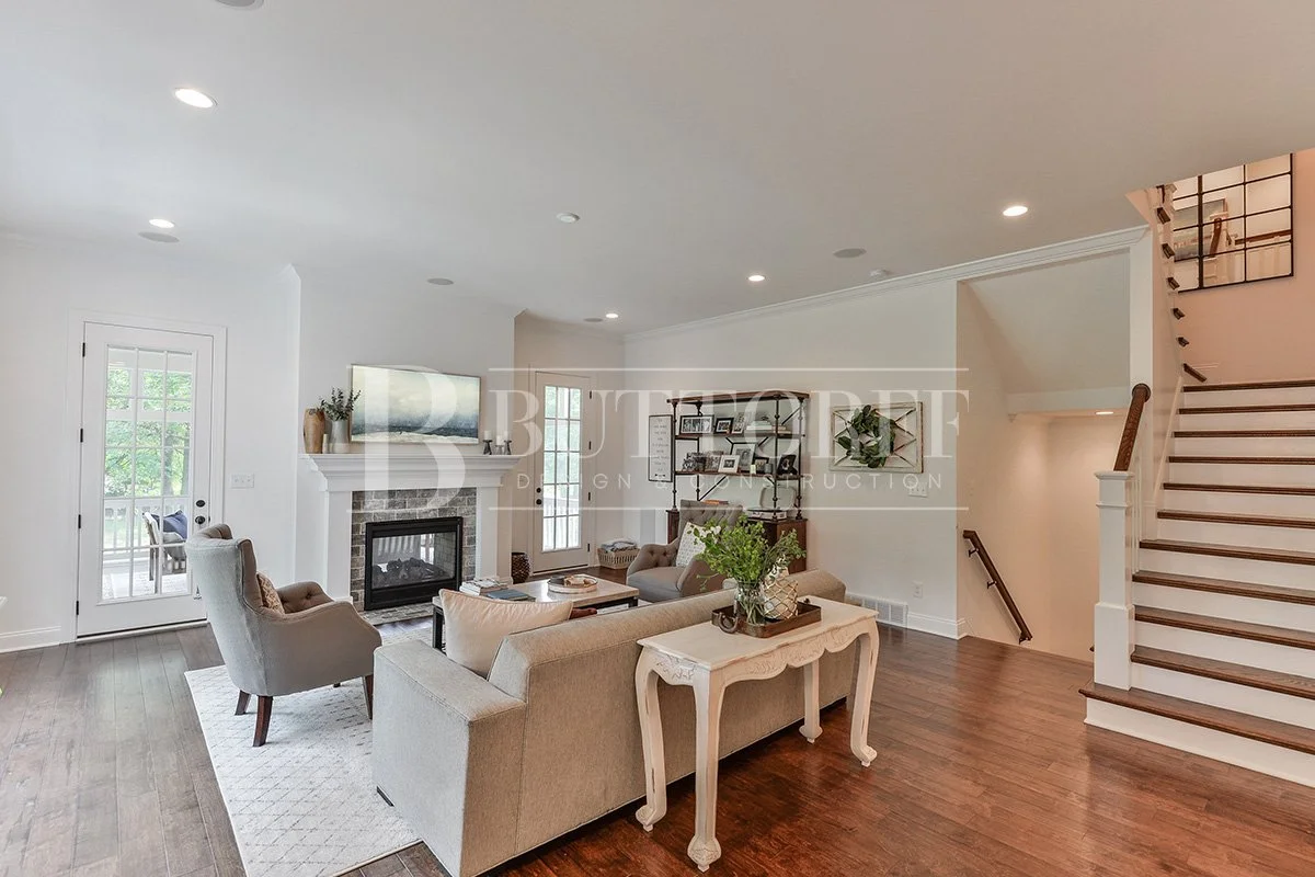  Custom Homes 