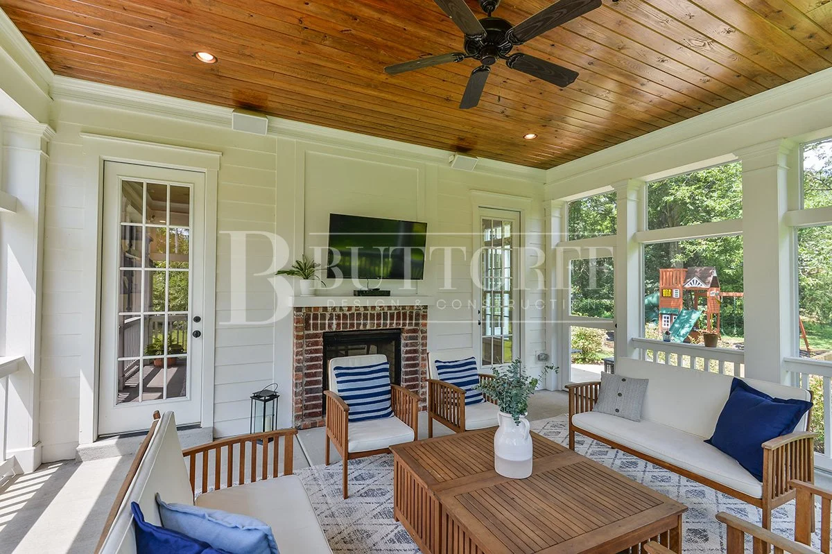  Custom Homes 