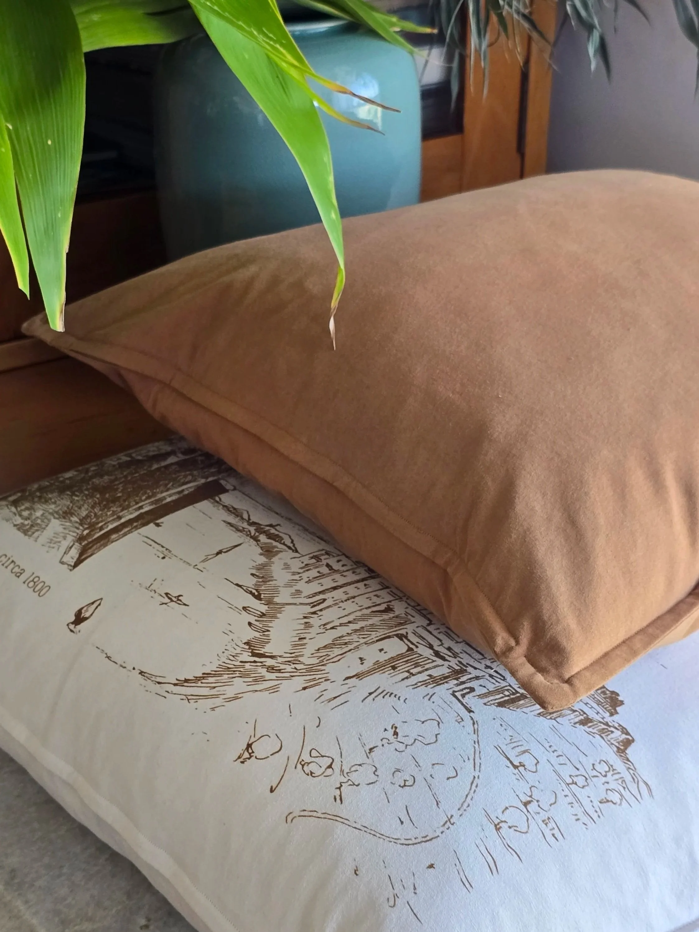 50x 50 CUSHION IN ORGANIC SUEDED COTTON
