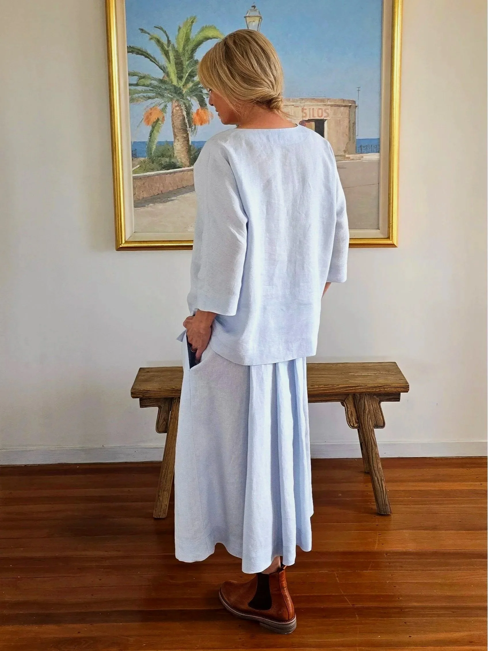 PLEATED SKIRT IN PALE BLUE LINEN