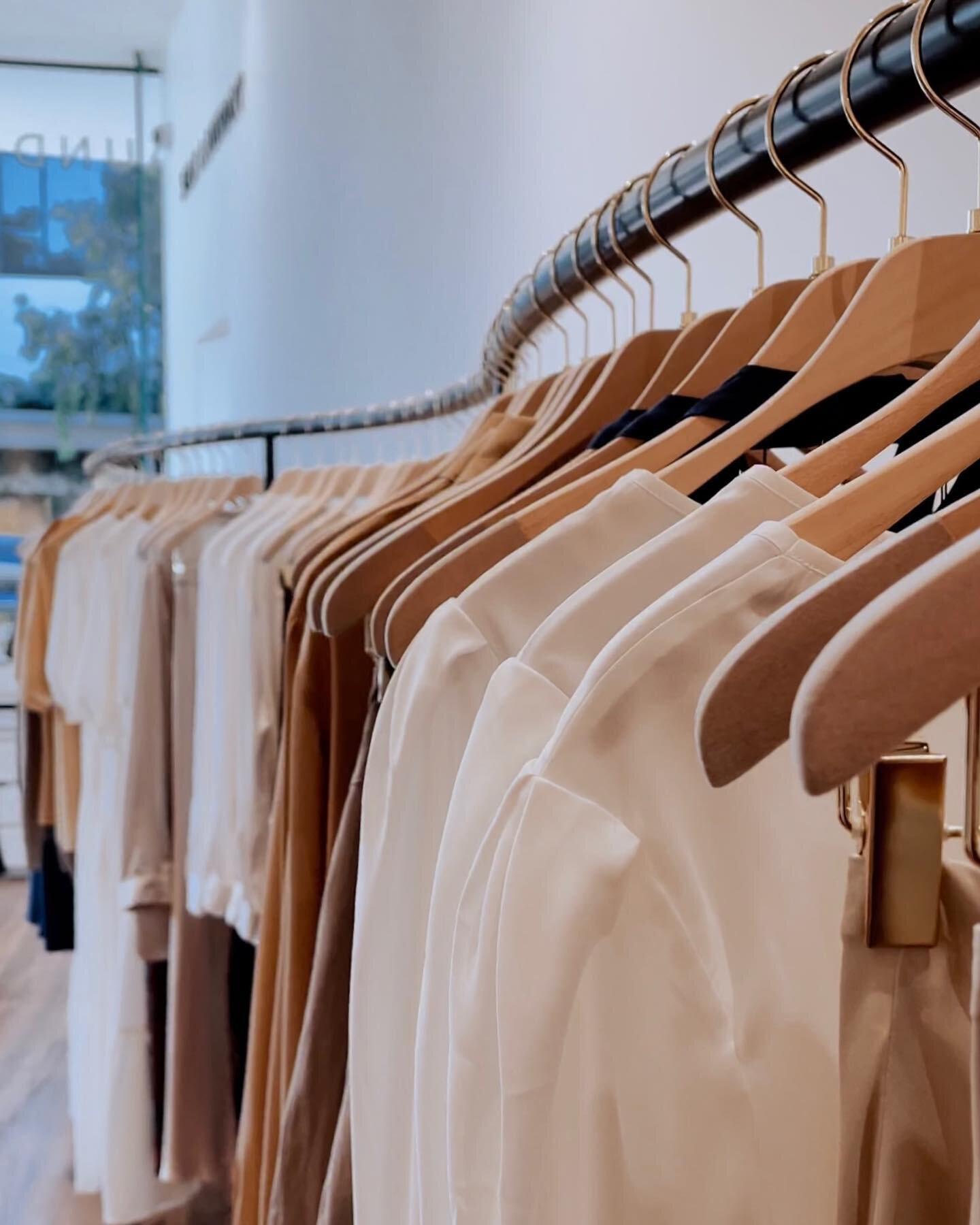 Finding treasure... 

An entire rack of muted tones, the softest silks, sheer skirts, slip dresses... aaahhh so beautiful. 

Adding something into your wardrobe that feels so dreamy is such an easy way to feel like you have something delicious and lu