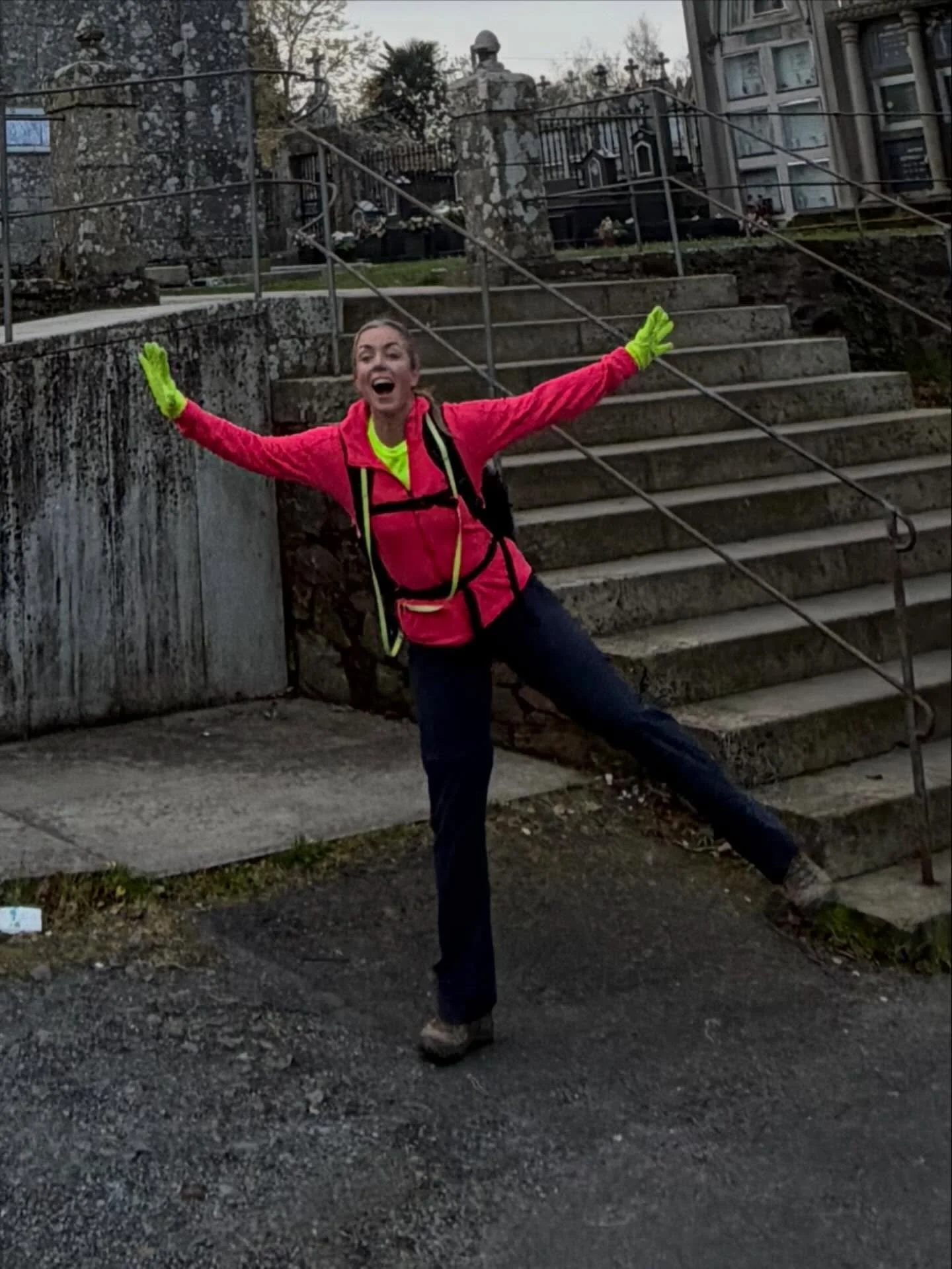 Cami&ntilde;o trail final day ⛪️

We set out before sunrise in order to beat the crowds and make the 11:00 mass at Cathedral Santiago de Compostela. We did stop at a perfect little cafe for breakfast on the way as a light mist began to fall.

My Achi