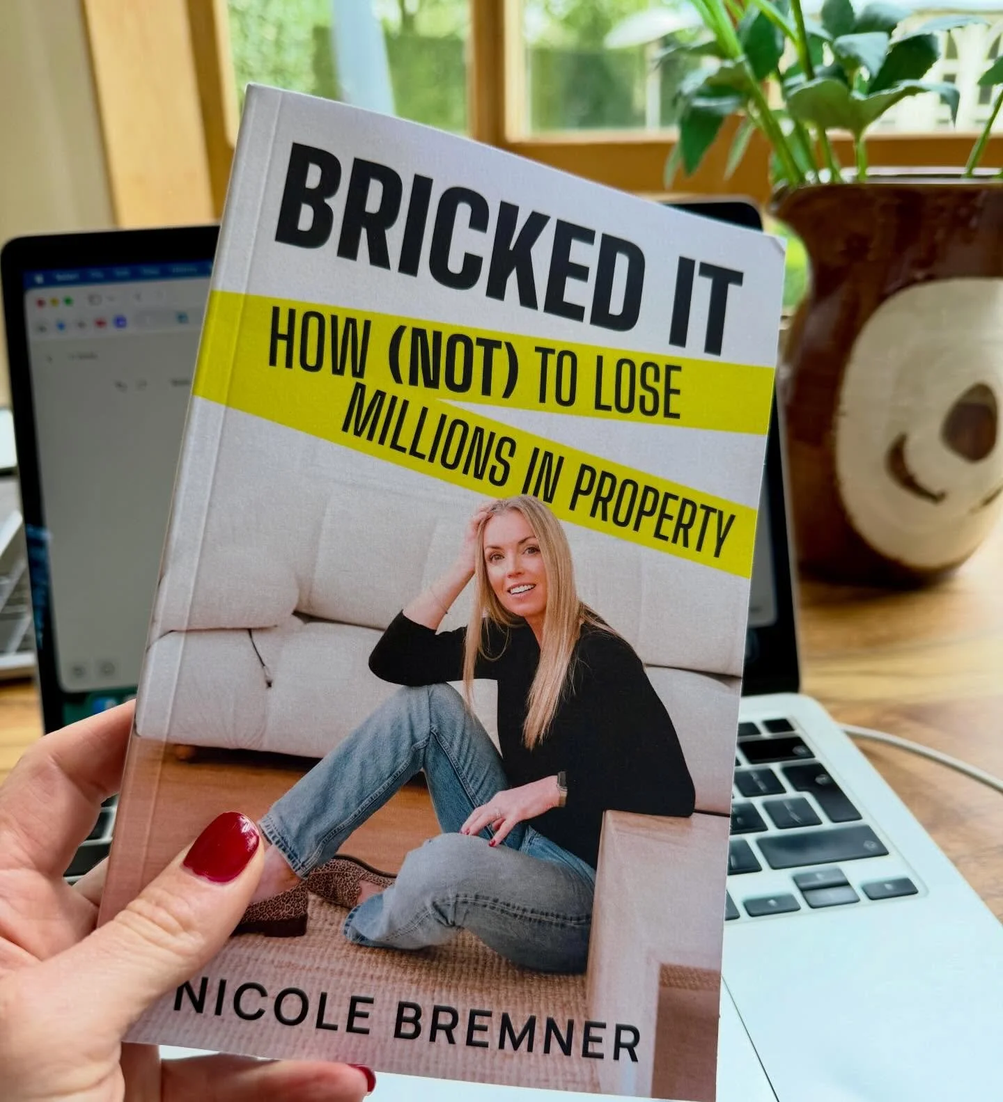 The author copies arrived today 🥹

Grab your copy on Amazon or a signed copy over on my website 🫶🏼