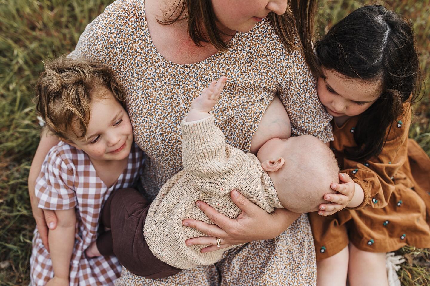 Precious 😍😍🥰🥰

#nadinnegracephotography #newbornphotography #inhomenewbornphotography #newbornlifestylephotography #clarevalleynewbornphotographer #southaustraliannewbornphotographer #illuminateclasses #magicoflight #cultivatingconnection #newbor