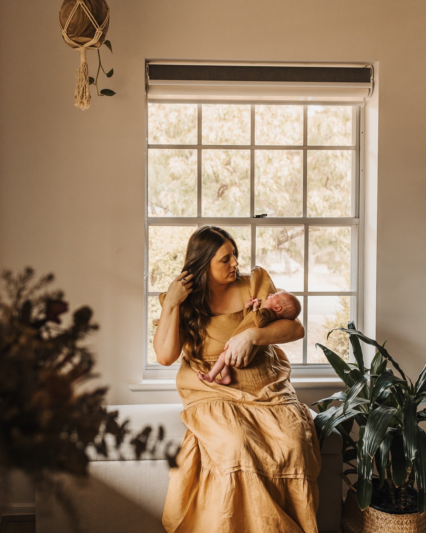 Enjoy each and every phase of motherhood. They all have their learnings and lessons to help you grow as a mum and as a person 🥰🥰😍😍

#nadinnegracephotography #inhomenewbornphotography #newbornlifestylephotography #clarevalleynewbornphotographer #y