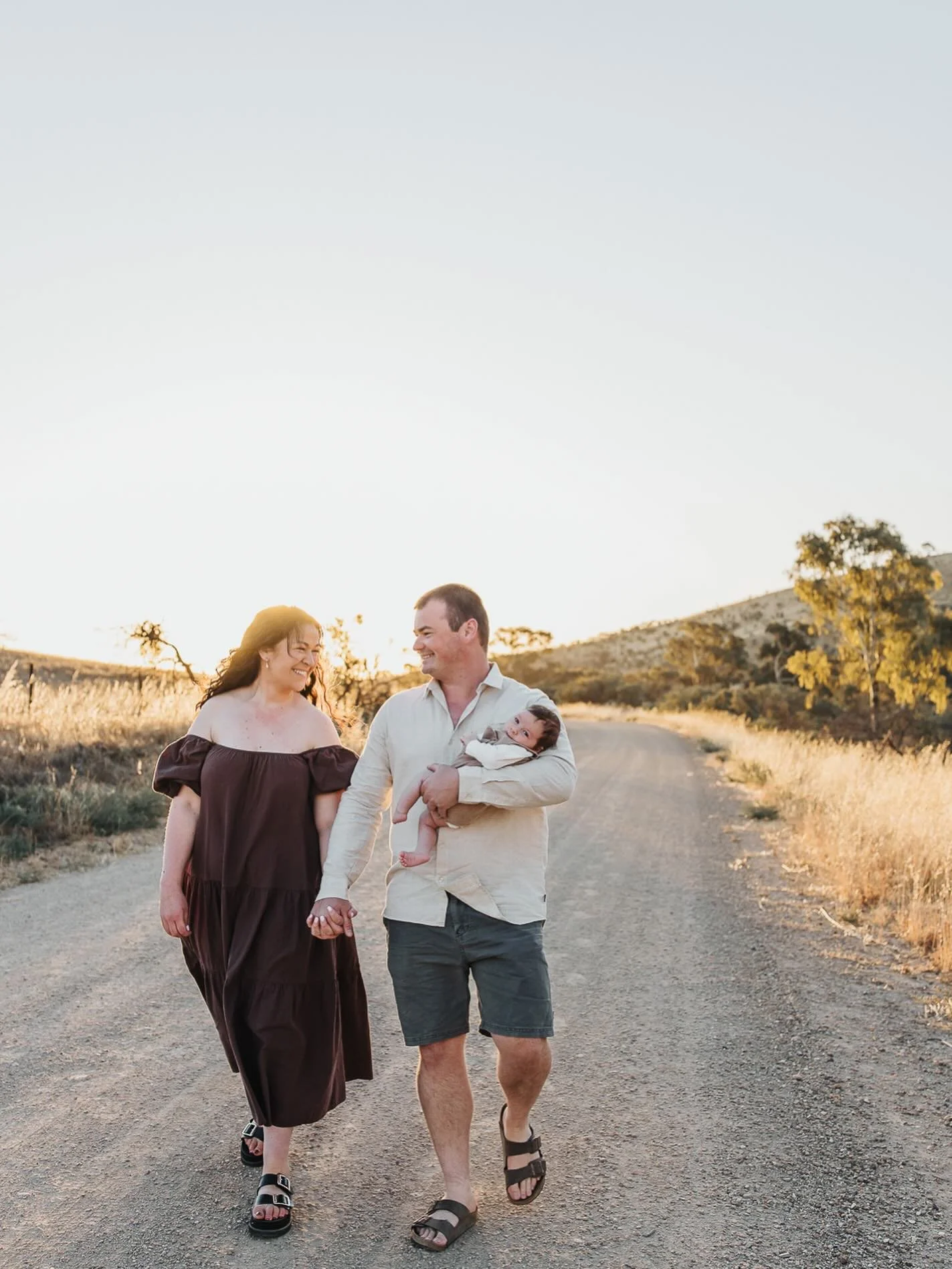 These are the times that literally fly by. The time when you think omg I&rsquo;m not ready for photos. I&rsquo;ll wait a while til I book. Then life happens. Your baby isn&rsquo;t a tiny baby anymore. These first few months are so precious, not just 