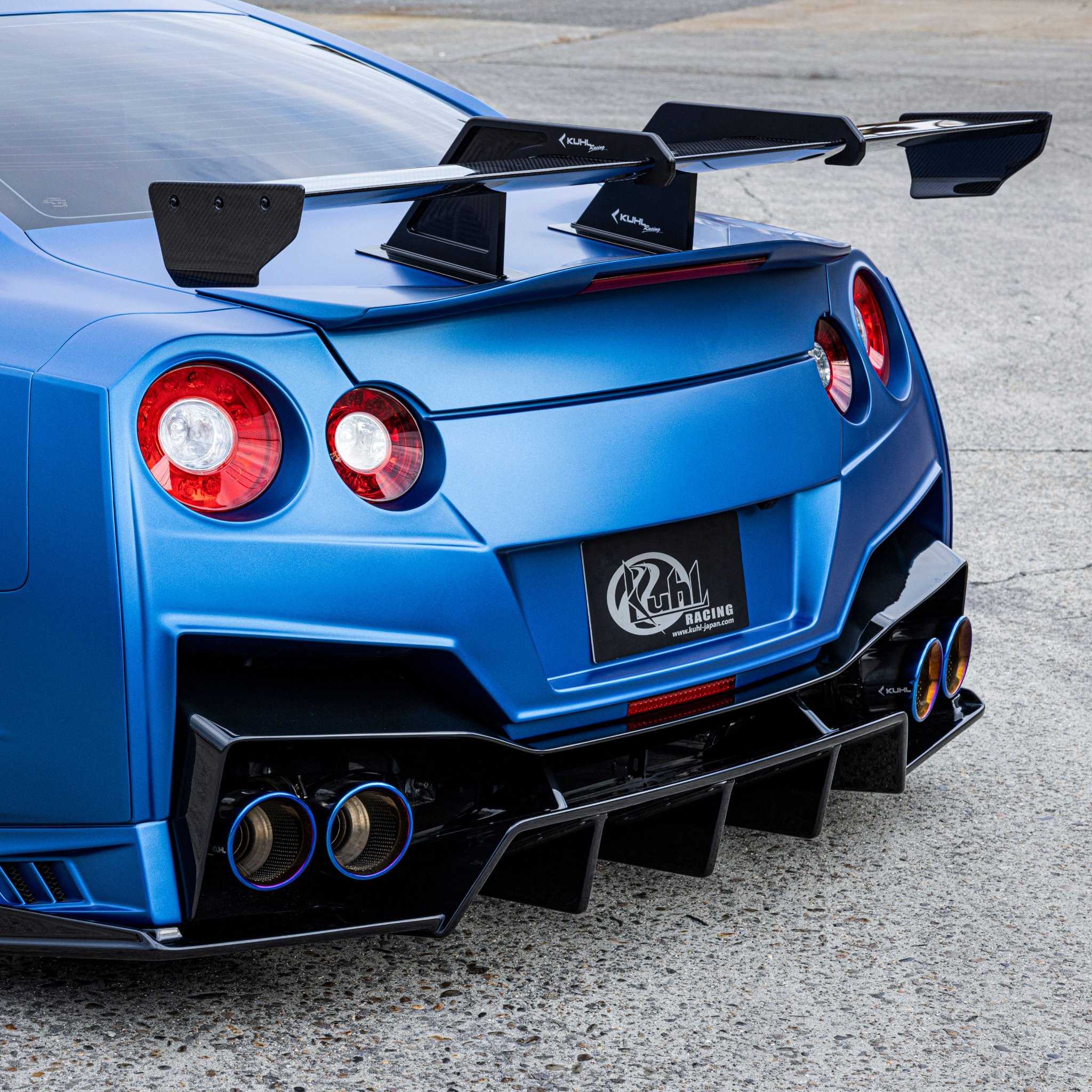 KUHL Racing Ver4 35R-GT II Nissan R35 GT-R Swan Neck GT Wing Middle Mount Type I