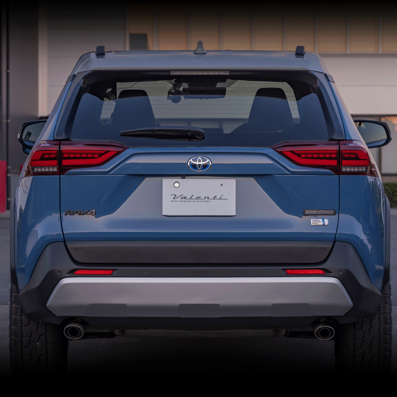 rav4_passing.gif
