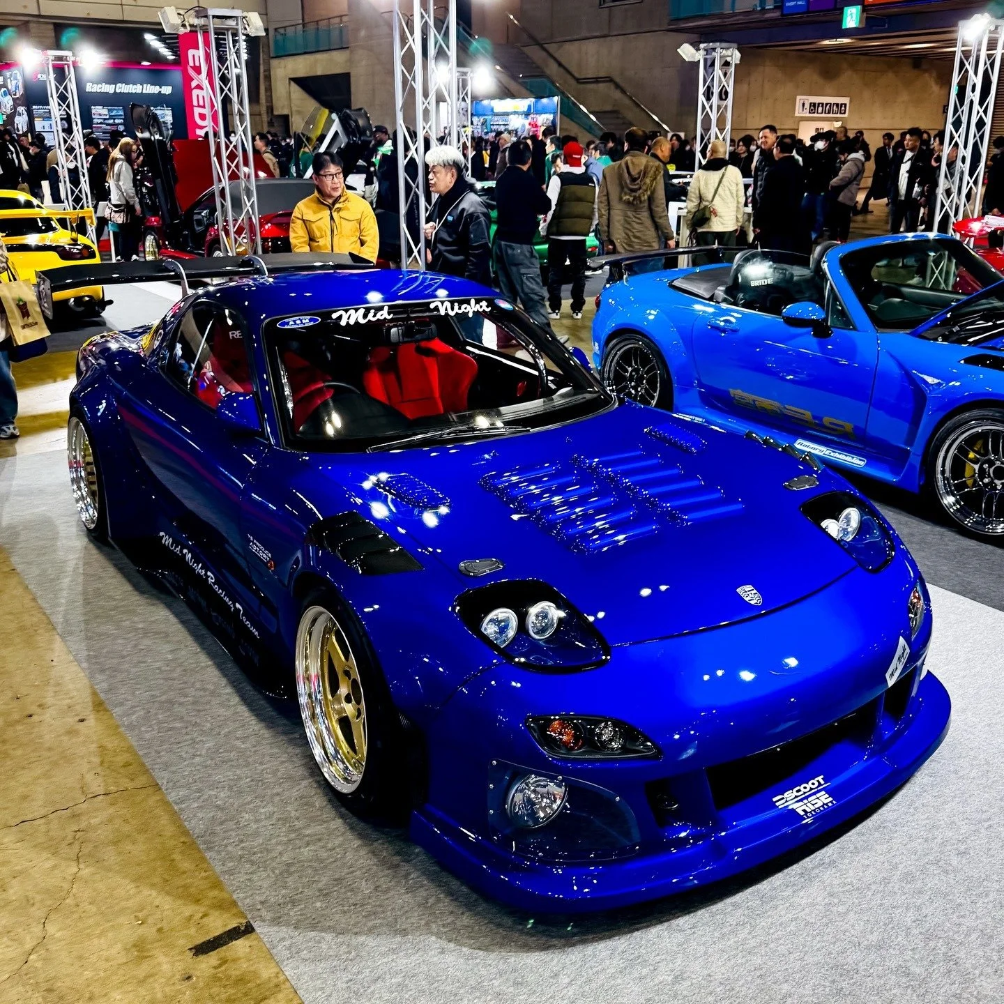 TAS 2026 is back and in full swing! 

With plenty of incredible builds on display as always, it's hard not to appreciate @midtad1 and his FD3S. 
This owner and chassis have seen TAS before, and having them both continue to play a major part in Japane