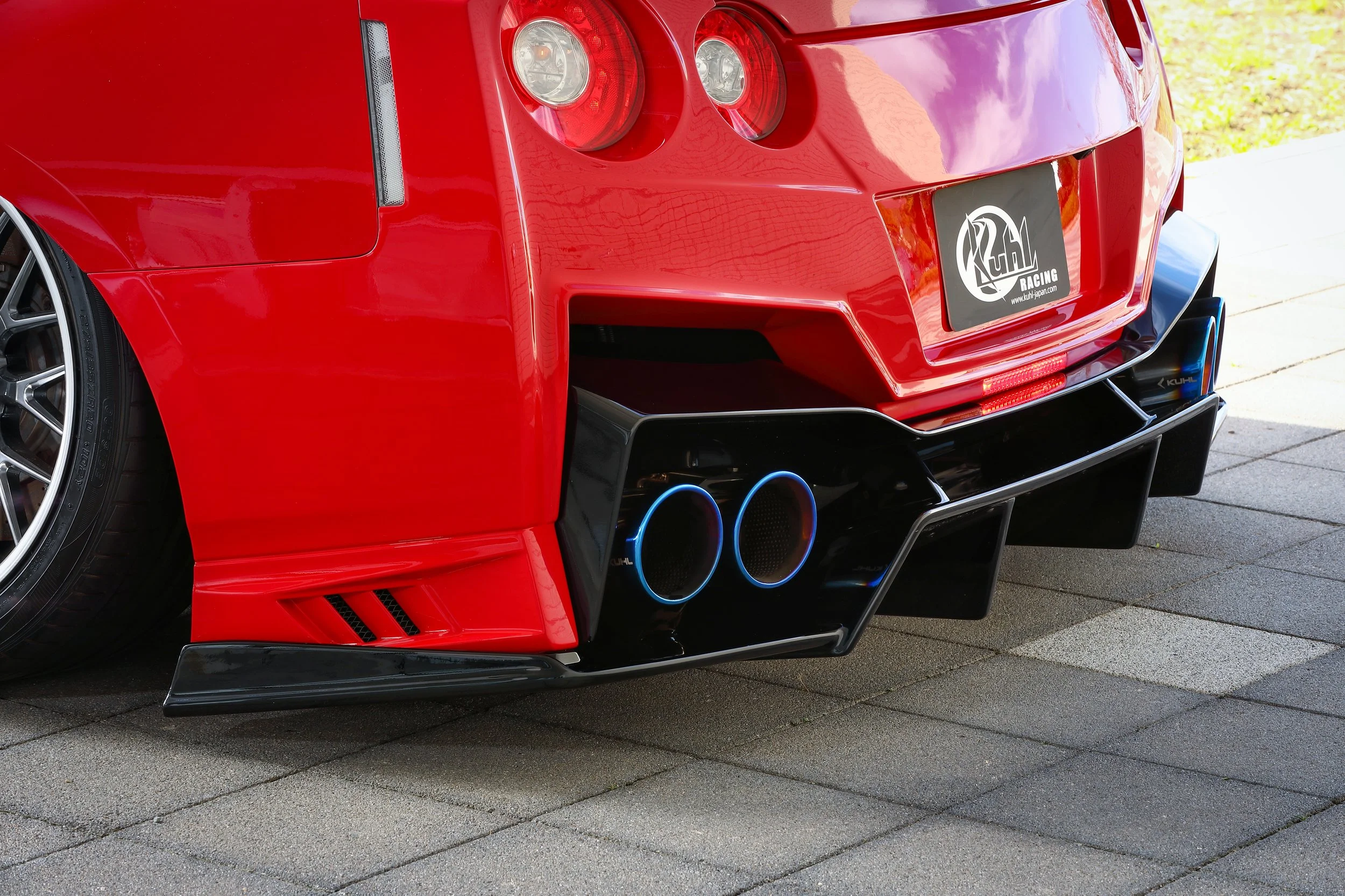 KUHL Racing Ver4 35R-GT II Nissan R35 GT-R Slash Cut 4-Tail Muffler 130mm