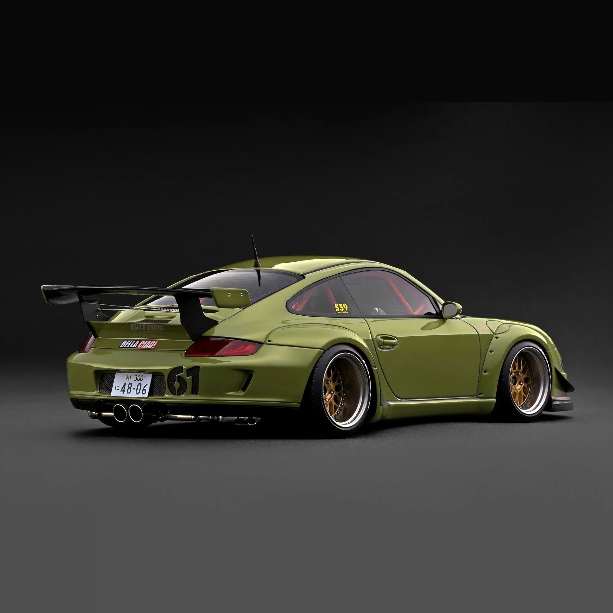 rwb-997-green-rear-square.jpg