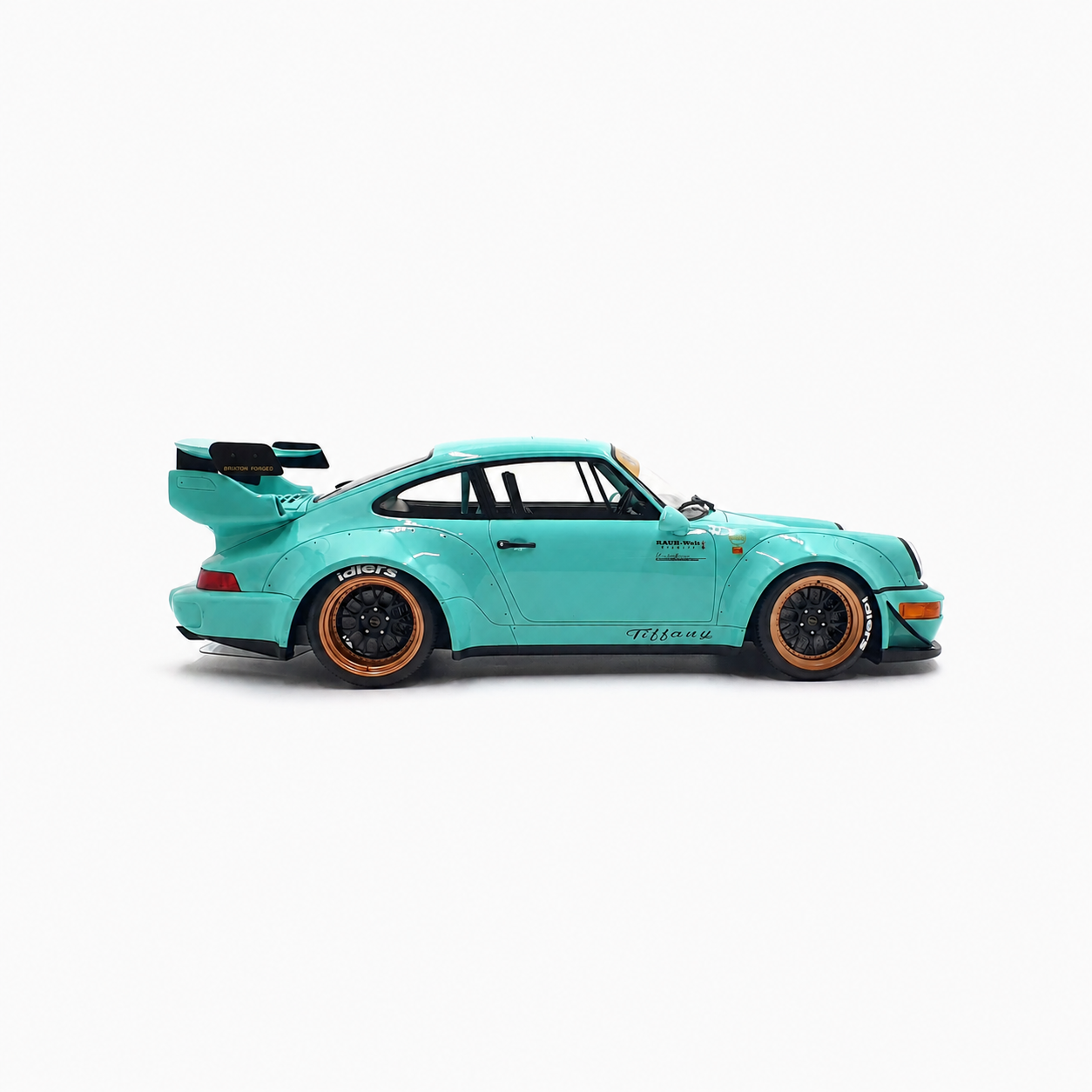 rwb-964-tiffany-blue-03-side.png
