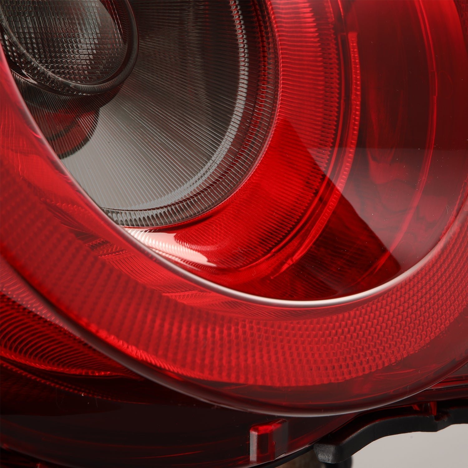 09-25-nissan-gt-r-nova-series-prismatic-led-tail-lights-red-smoke-479255.jpg