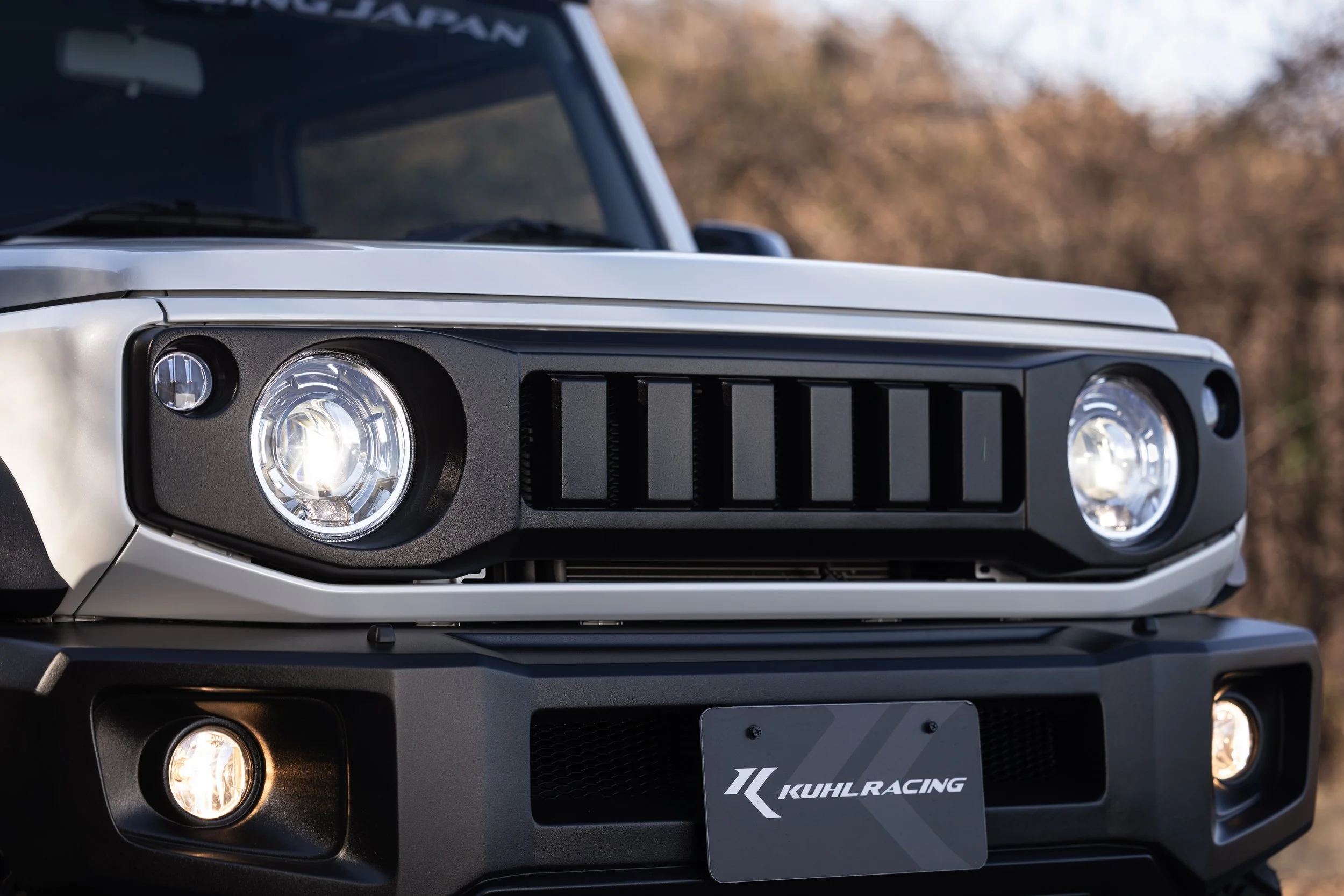 KUHL 74R-GT II front grille Type 2 close-up