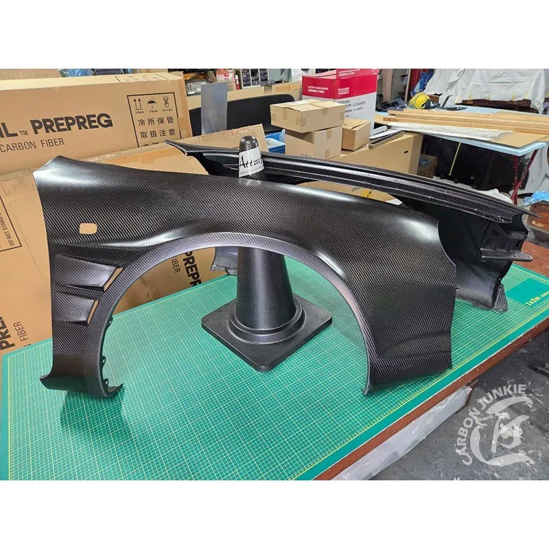 CarbonJunkie TOYOTA Celica ST205 Front Fenders 10mm Wide Dry Carbon (Pair)
