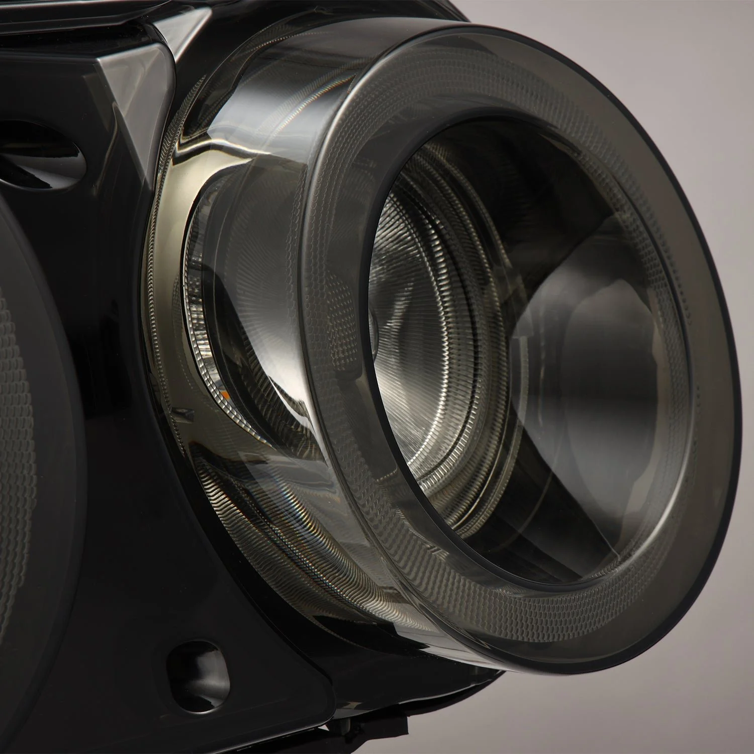 09-25-nissan-gt-r-nova-series-prismatic-led-tail-lights-smoke-262544.jpg