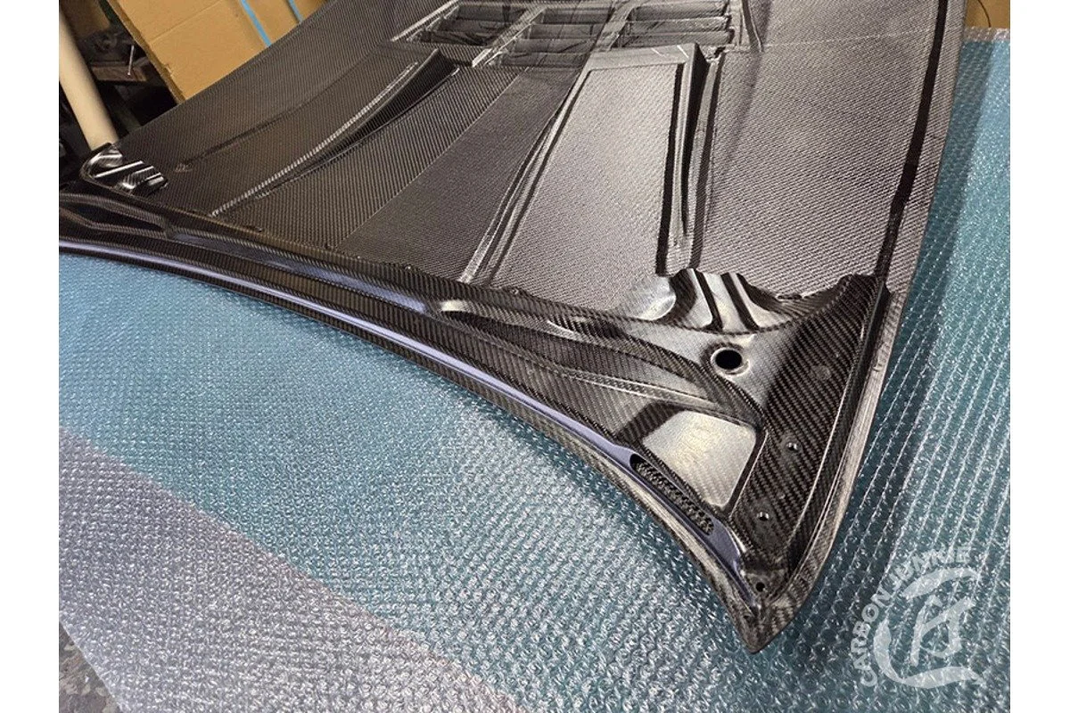 carbon-junkie-ae111-aero-bonnet-06.jpg