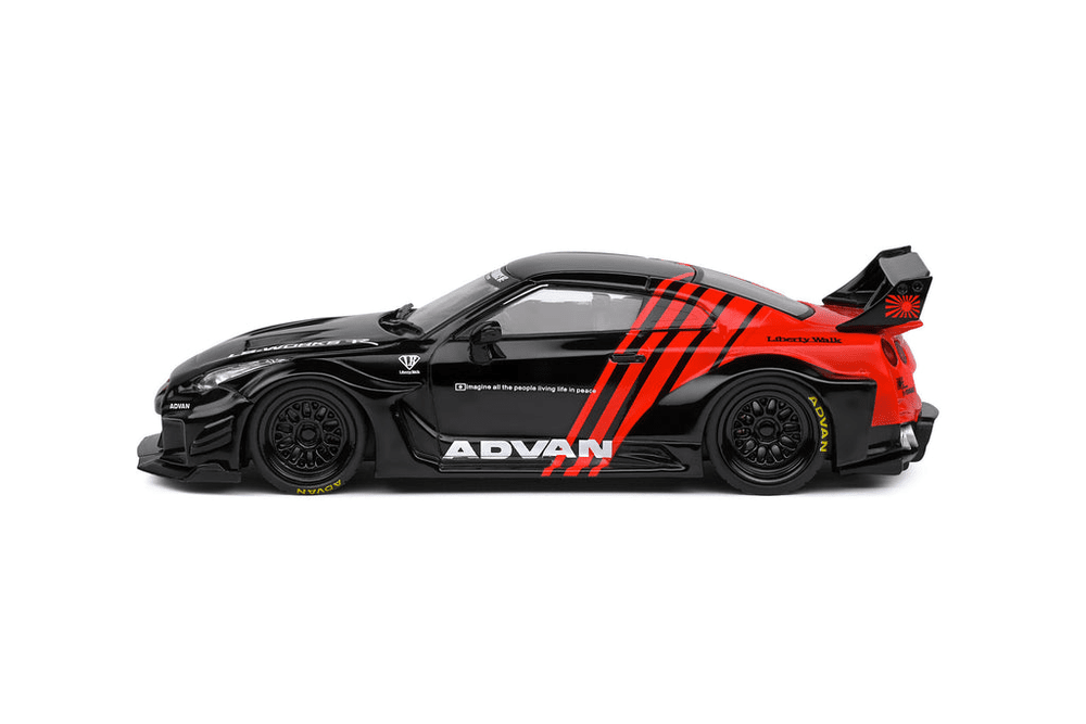 1:43 Nissan GTR R35 LB Silhouette Liberty Walk -- ADVAN