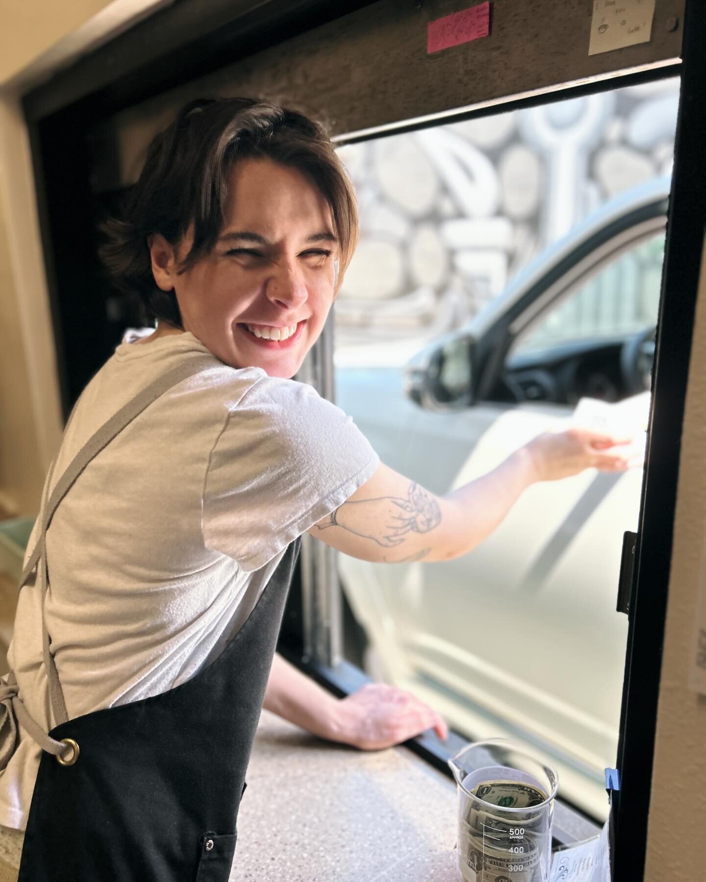 Let&rsquo;s welcome Lou, Alla Prima&rsquo;s newest addition to the fam! Not only is Lou an incredible roaster, but she has some mad barista skills, too! And if reading is your thing, Lou can give you some pretty serious book recommendations. Thank yo