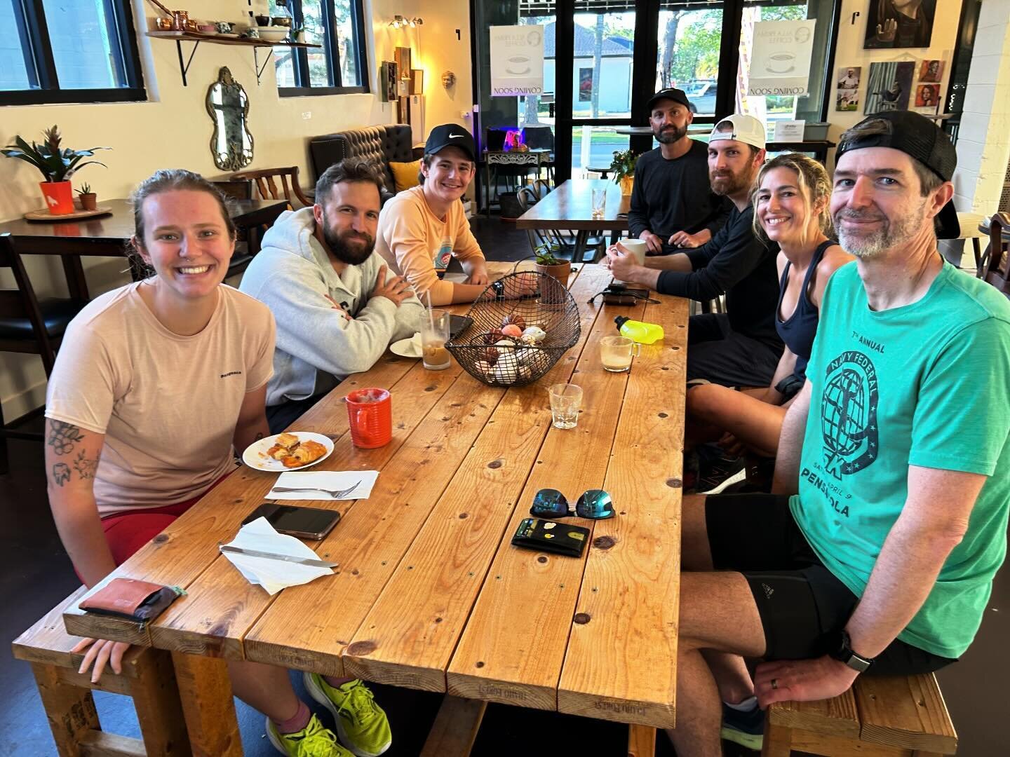 We love our regulars! Pictured is the Friday running group from @fleetfeetpensacola , who come in every week for the post-running fix! Cheers to that!
#allaprimacoffee #fleetfeet #pensacolarunners #running #coffee #coffeetime #coffeeshopsofpensacola 