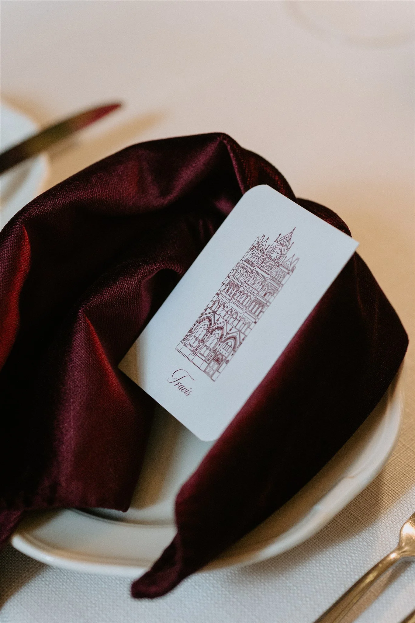 Lei Lei Clavey Photography for Bow Creative Wedding Styling Emclectic individual placecards Rein La Rue venue illustration