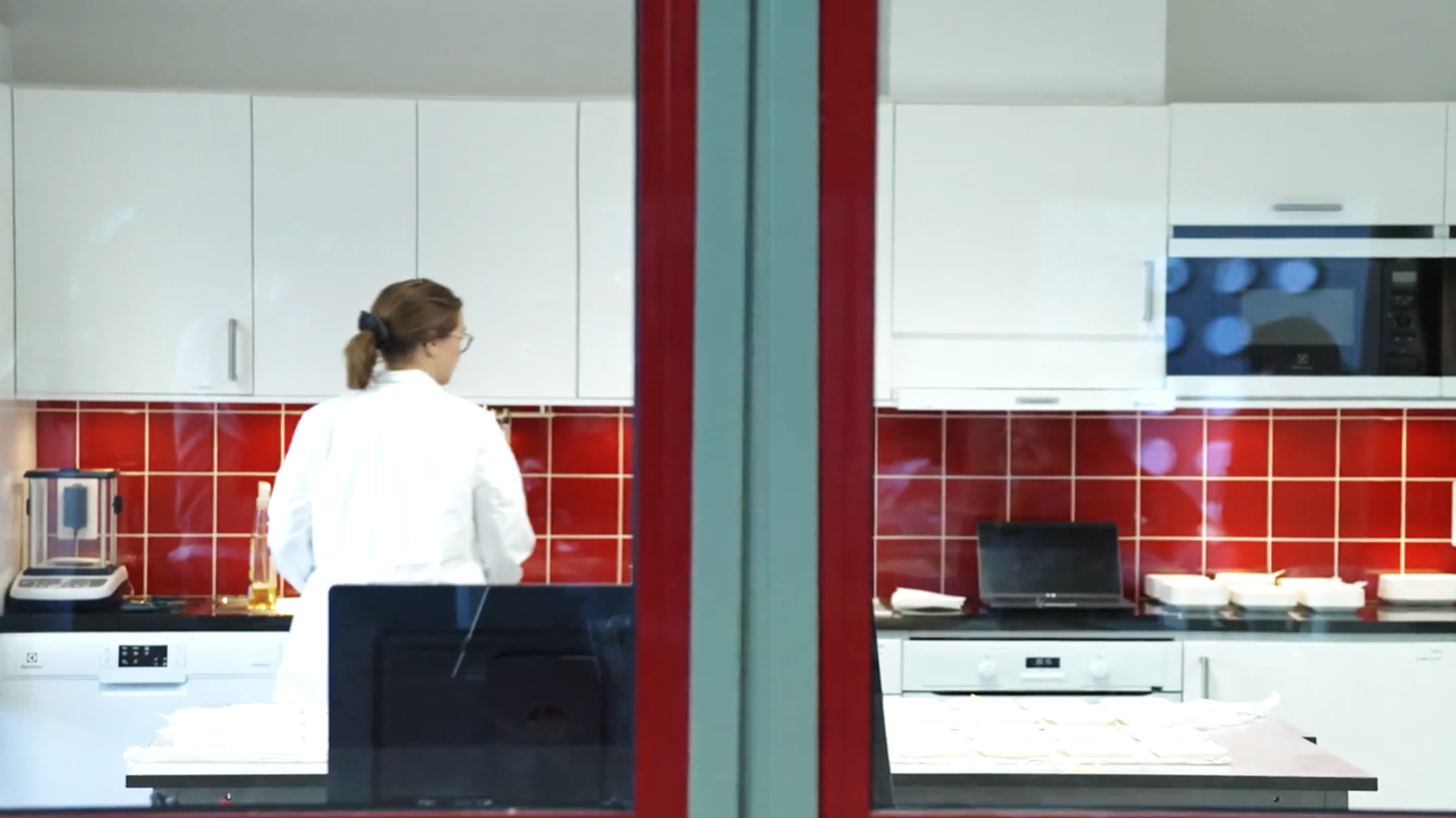 Inside Yangi’s Lab: Science-Driven Product Development for Dry Forming
