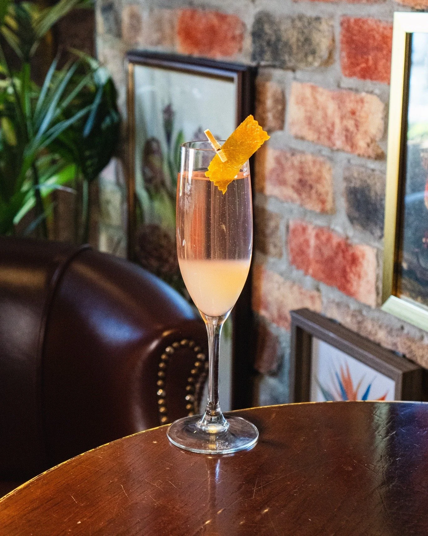 Peach 75 🥂
Prosecco &bull; Peach Liqueur &bull; Lemon

Bright, bubbly and effortlessly elegant, the taste of summer in every sip.

Your weekend refresh starts here ☀️

#ptmymorpeth #peach75 #weekendvibes #morpethdrinks #summertimecocktails