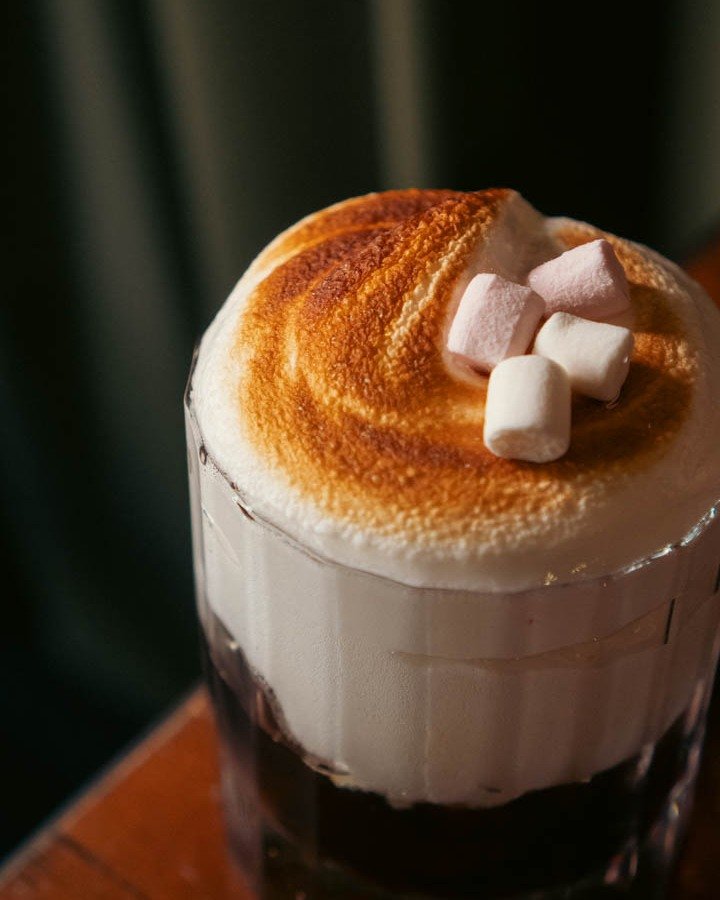 Marshmellowed Out 🍸

Sweet, smooth &amp; oh-so-indulgent... your new autumn favourite.

Stoli Caramel Vodka &bull; Kahlua &bull; Cacao Cr&egrave;me &bull; Marshmallow Cream

Sip back with live DJs all weekend 🎧
Plus Sunday sounds from @davidstokerm