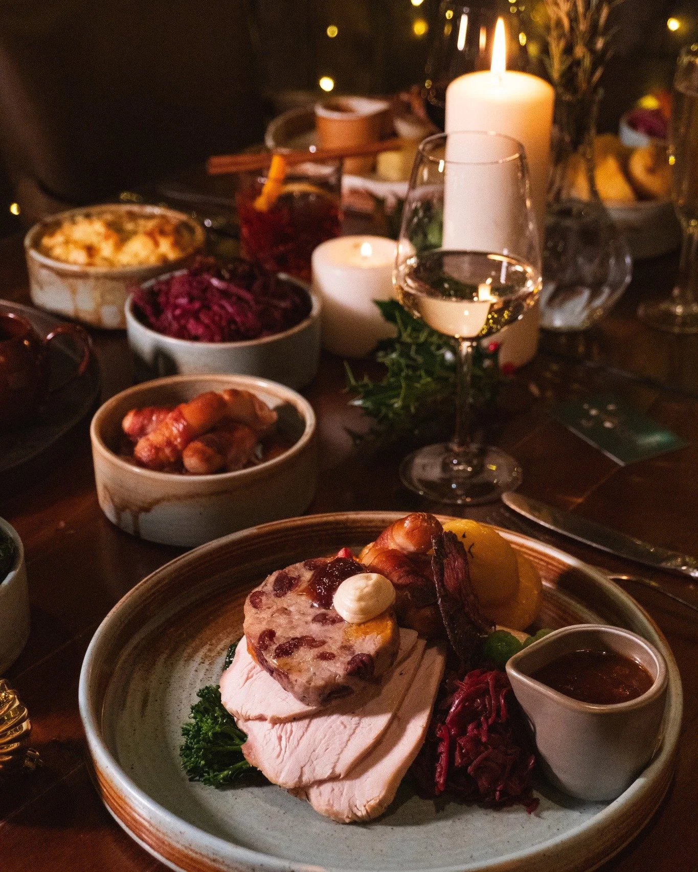 It&rsquo;s (almost) December and the festive season is calling 🎄

From group menus to private hire, there&rsquo;s still time to plan your perfect Christmas celebration.

Email hello@ptmy-morpeth.co.uk to get started.

#christmasatmorpeth #festivesea
