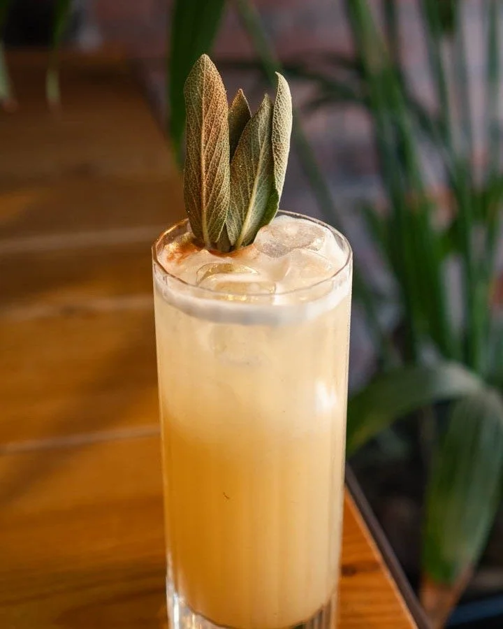 Meet the sip of the season&hellip; Pear Pressure 🍐

A cosy blend of Mirabeau Gin, Pear Liqueur, Cointreau &amp; Lemon... crisp, wintery and dangerously easy to love.

Perfect for those festive catch ups, Christmas shopping escapes or Friday night si