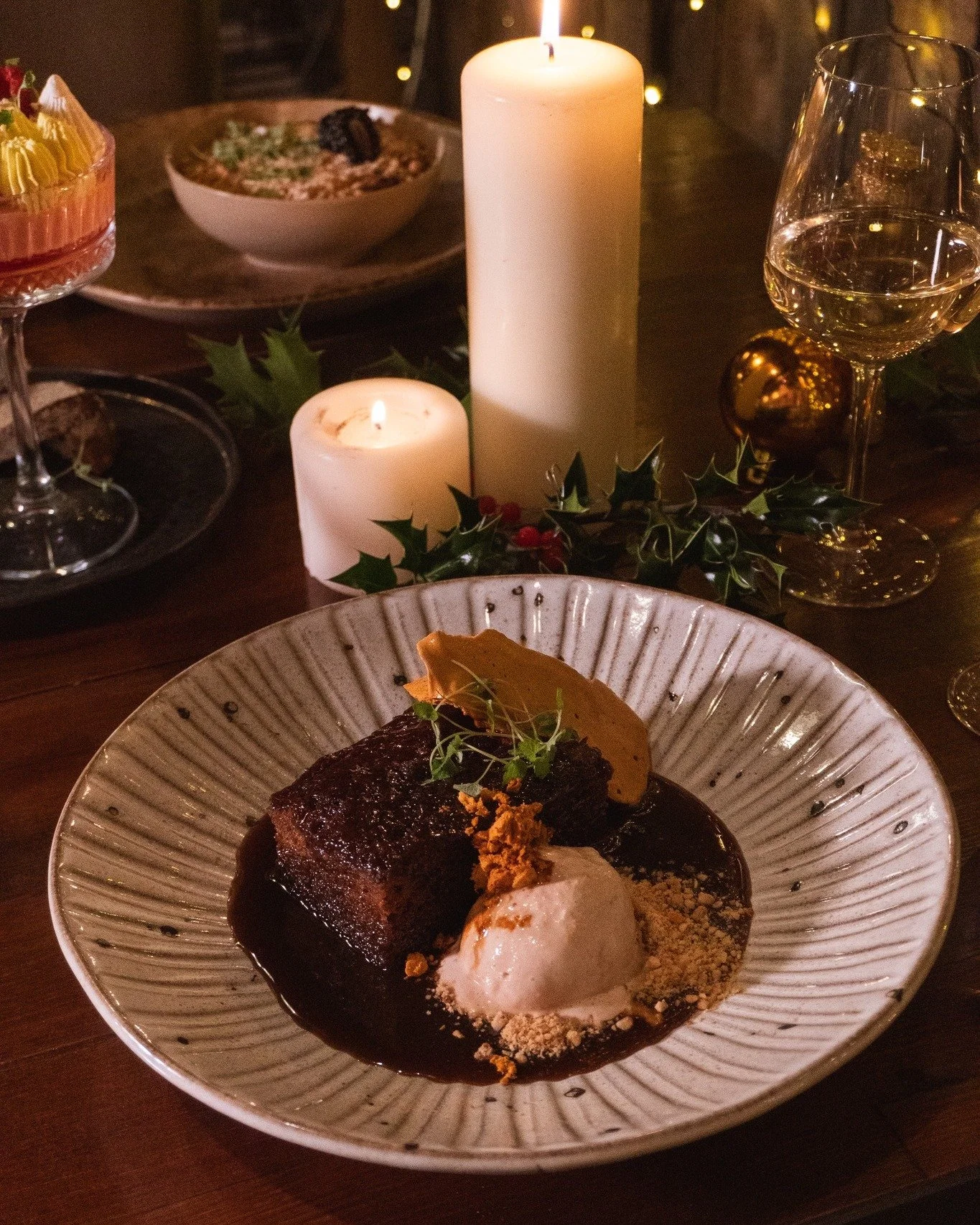 Cosy tables, festive flavours and cocktails that taste like Christmas&hellip; your December catch ups are calling ❄️

Whether it&rsquo;s the annual friends get together, a family treat or a much needed work wind down, we&rsquo;ve got the perfect spot