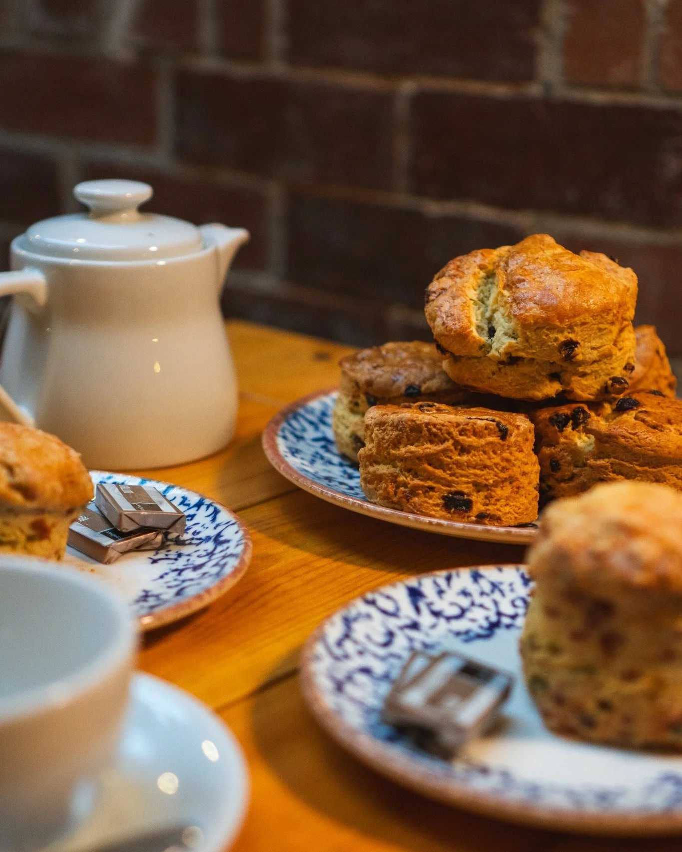 January mornings are better with good coffee and something freshly baked 😍

Pop into Emily&rsquo;s for a relaxed start to the day whether you&rsquo;re heading to work, meeting a friend, or just taking five minutes for yourself.

No fuss. Just a good