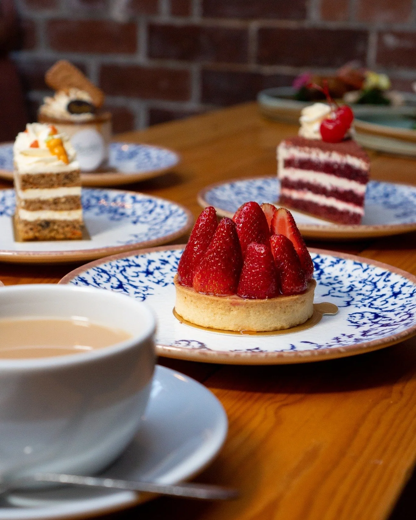 Wednesday's call for cake at Emily&rsquo;s 🍰

Freshly baked, ready on the counter and exactly what you need with a coffee and a quiet half hour ☕️

 #nefoodies #northeastfoodies #northeastfoodie